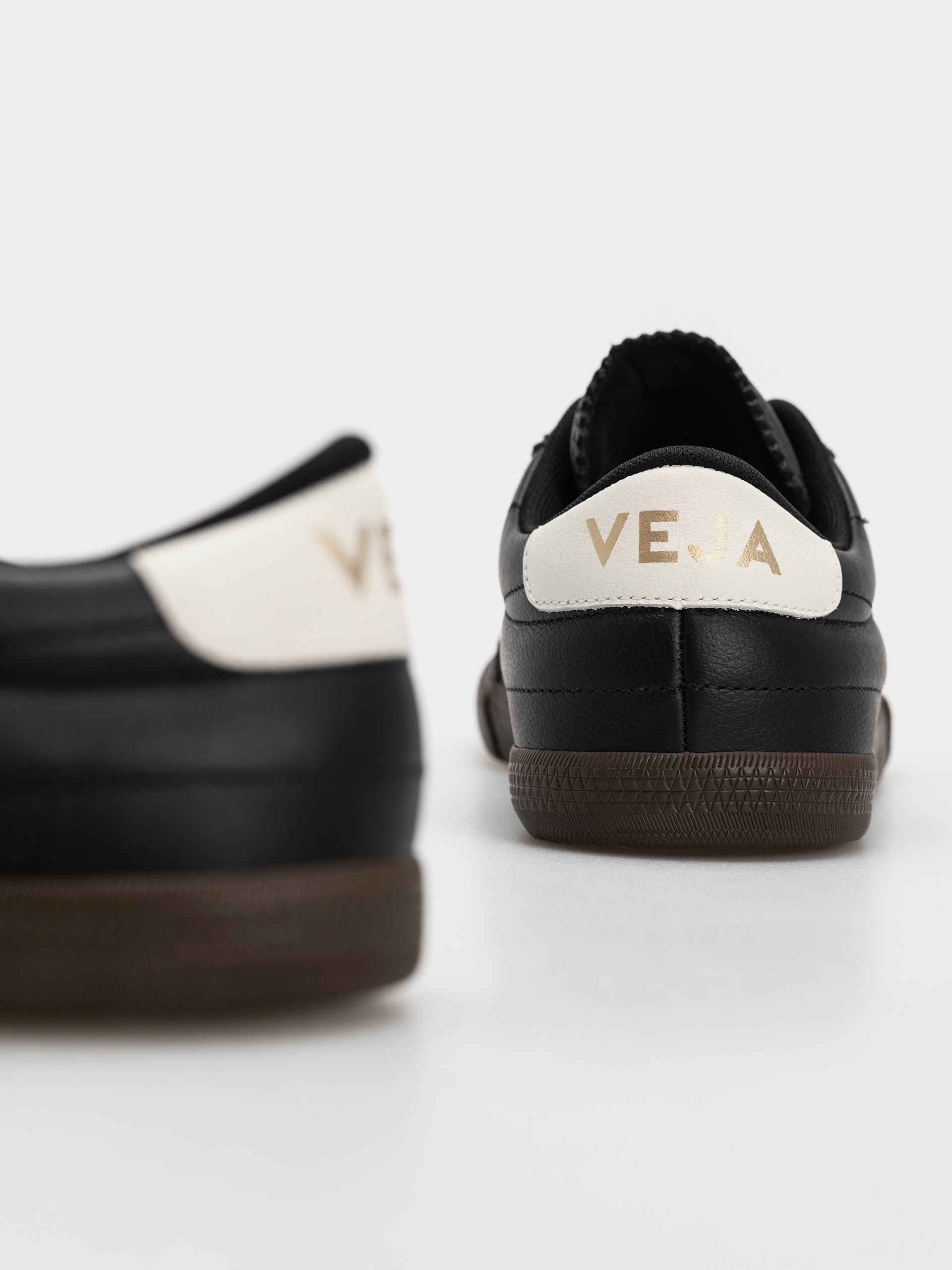 Pantofi Veja Panenka Wmn (black white)