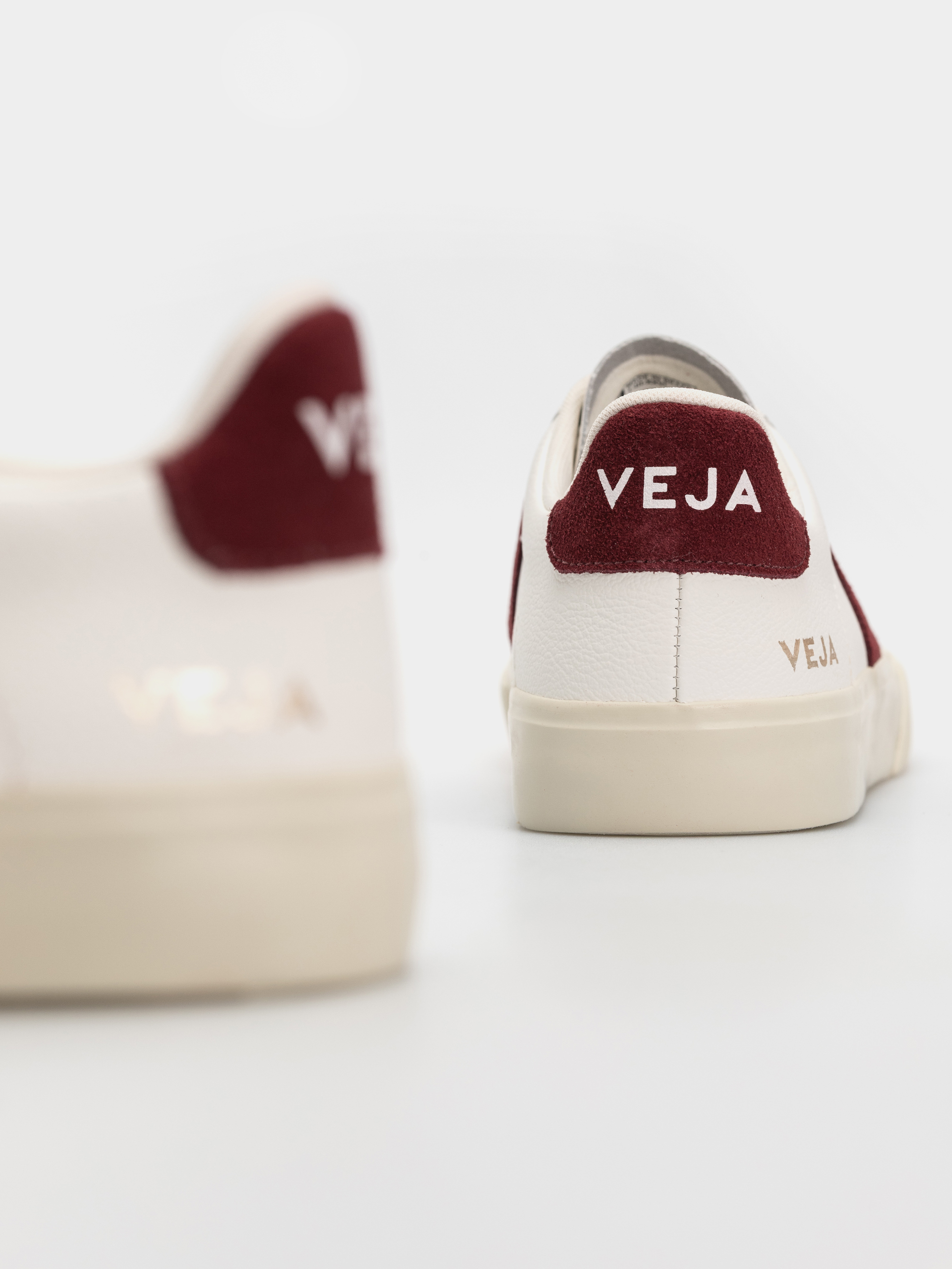 Pantofi Veja Campo Wmn (white grenat)