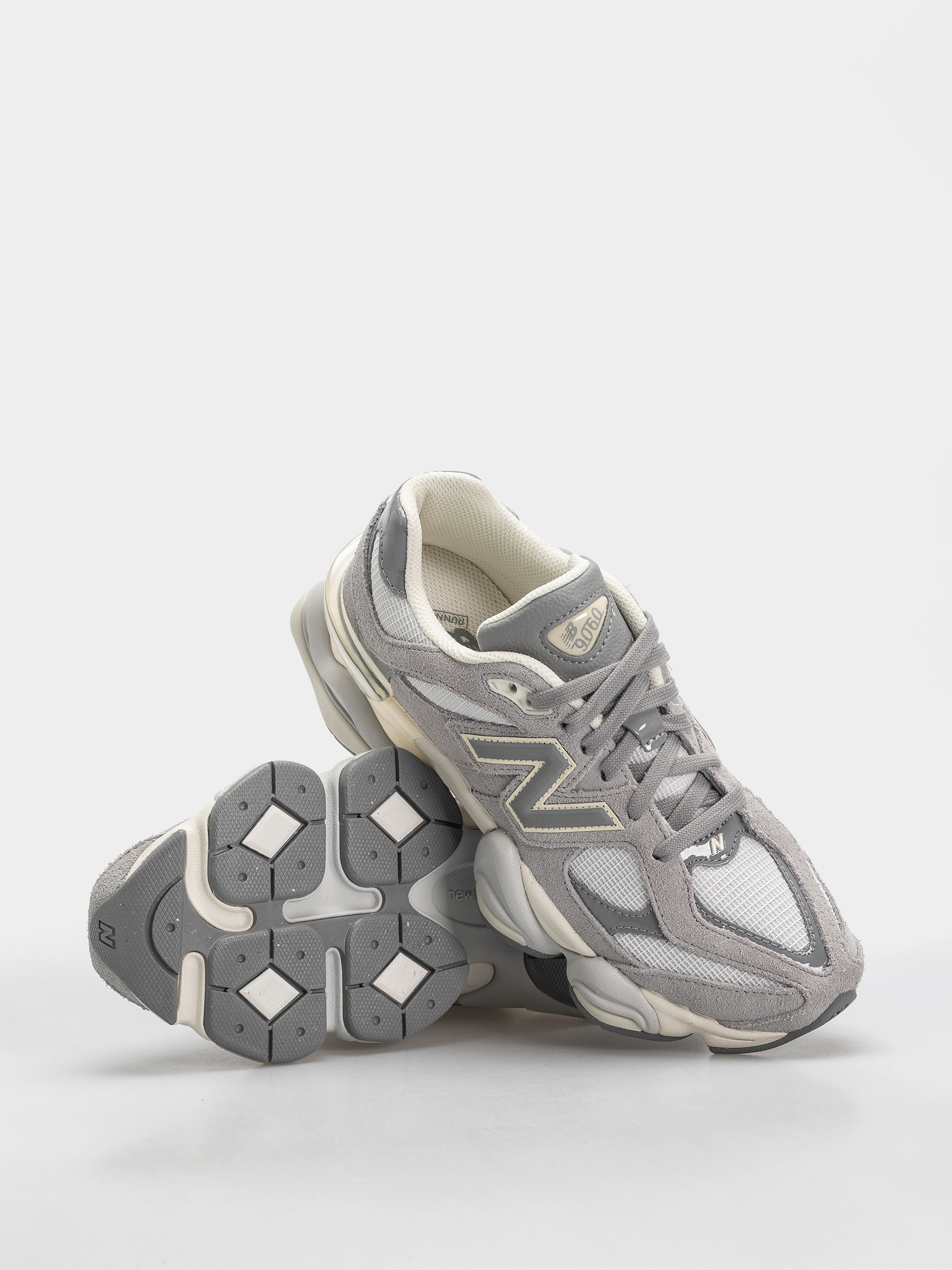 Pantofi New Balance 9060 (angora/reflection)