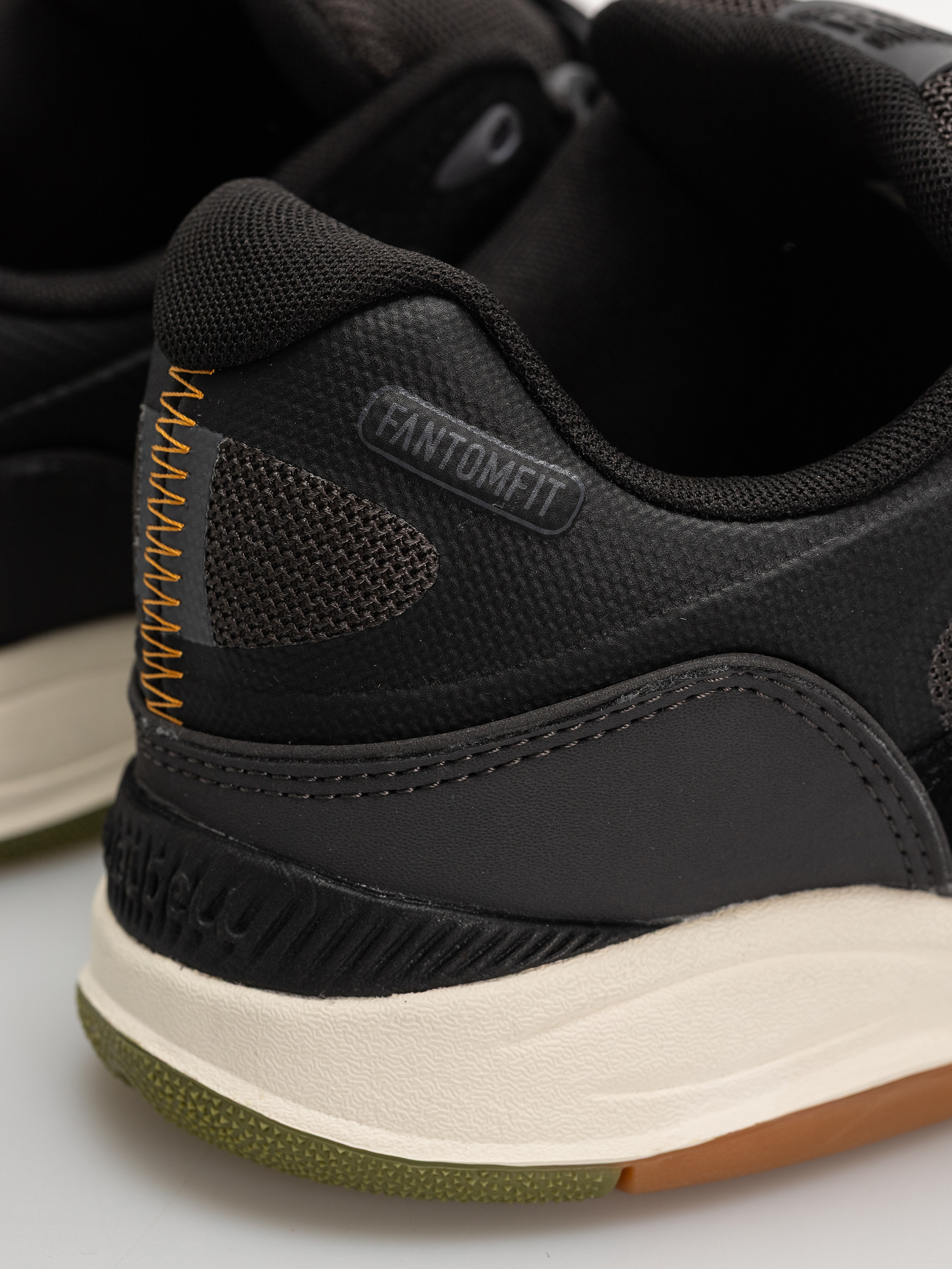 Pantofi New Balance 1010 (black/dark olivine)