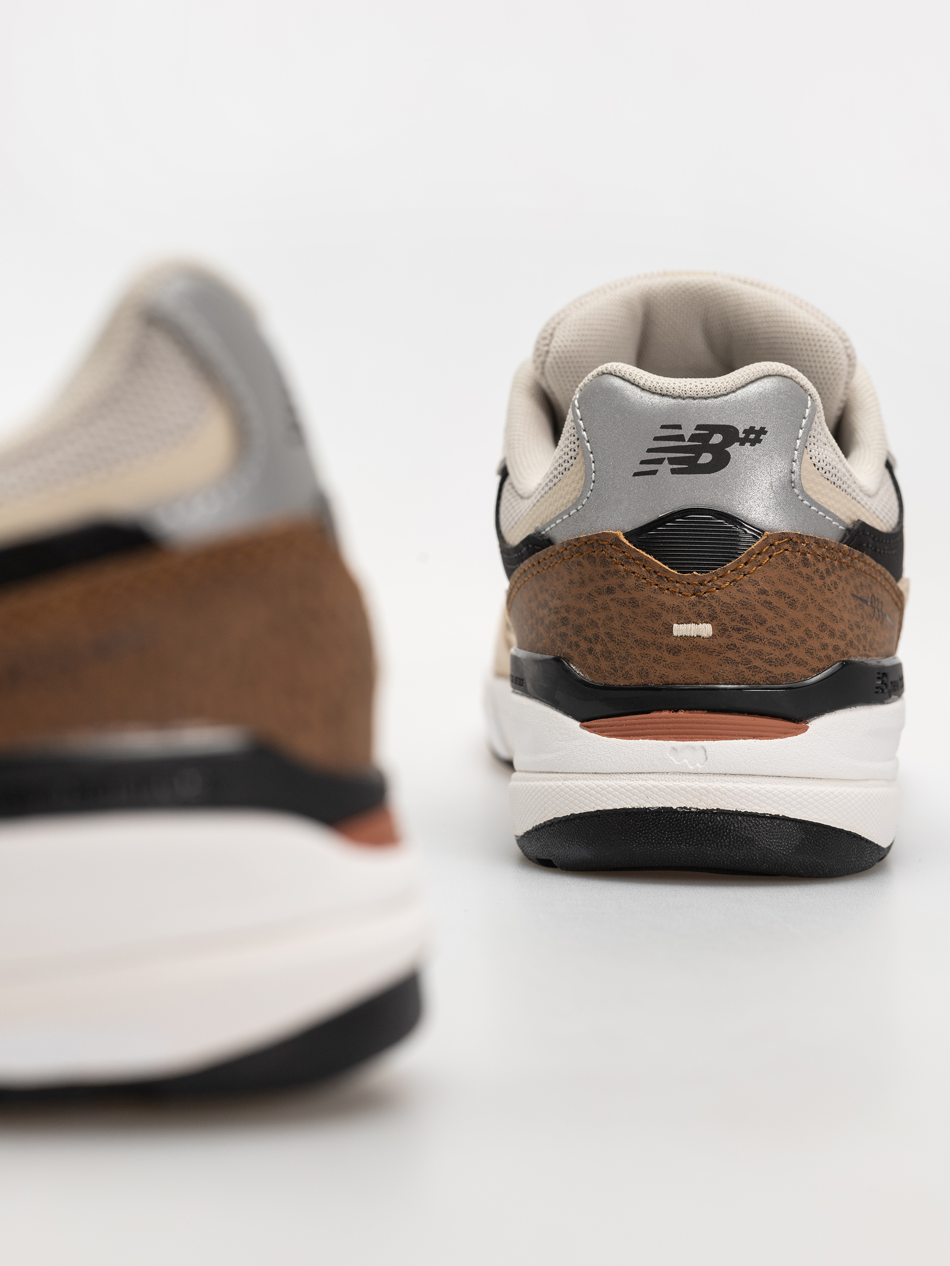 Pantofi New Balance 933 (quicksand/sea salt)