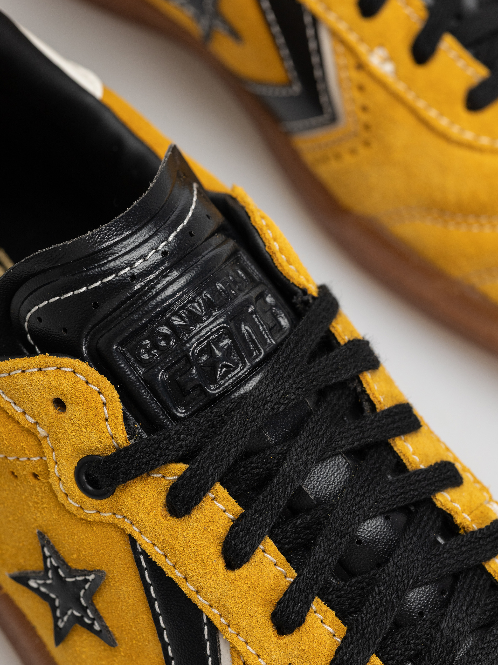 Pantofi Converse Louie Lopez Pro 2 Ox (yellow/black)