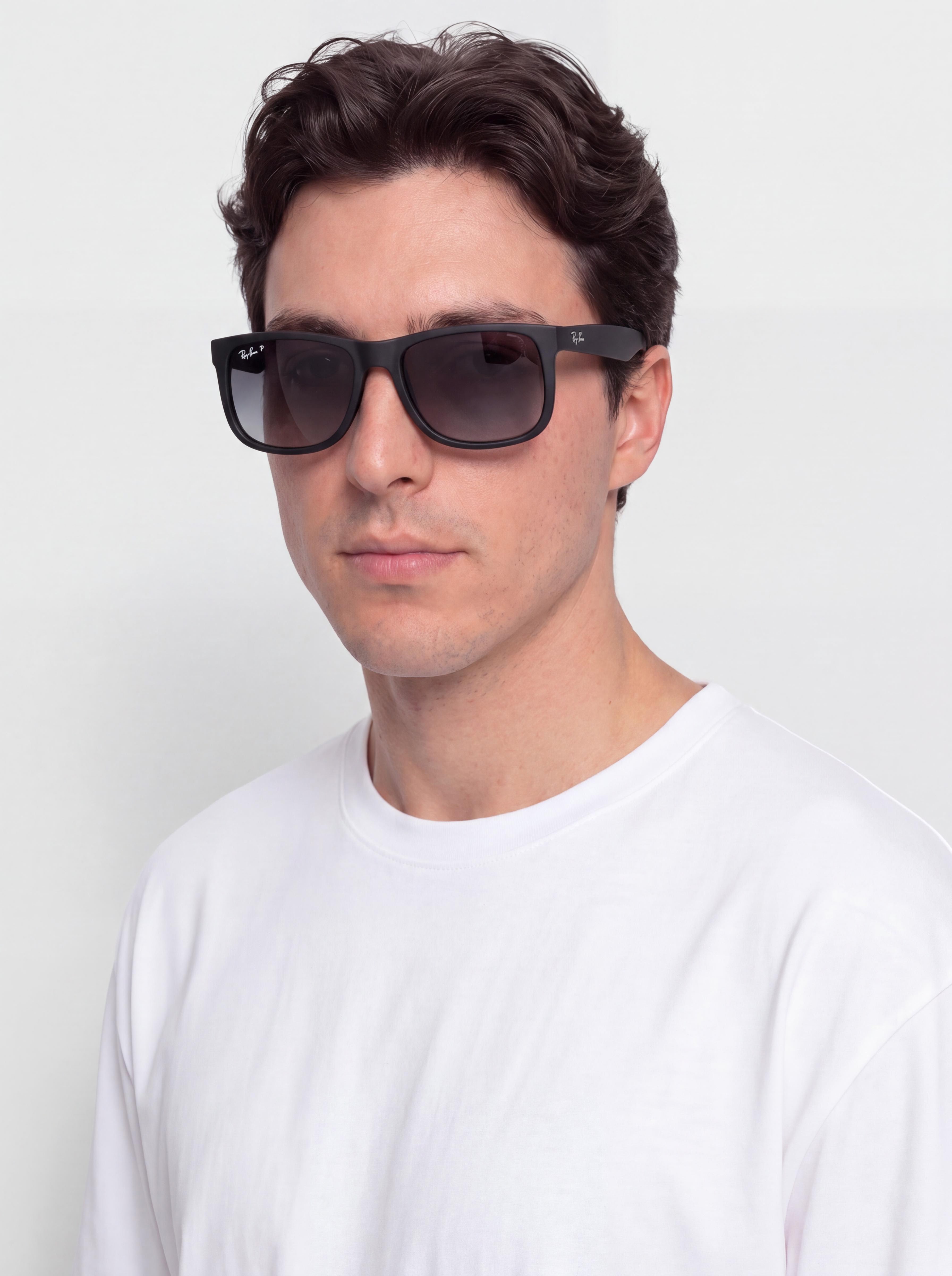 Ochelari de soare Ray-Ban Justin Classic (matowy guma czarny/polaryzacyjne jasnoszary)