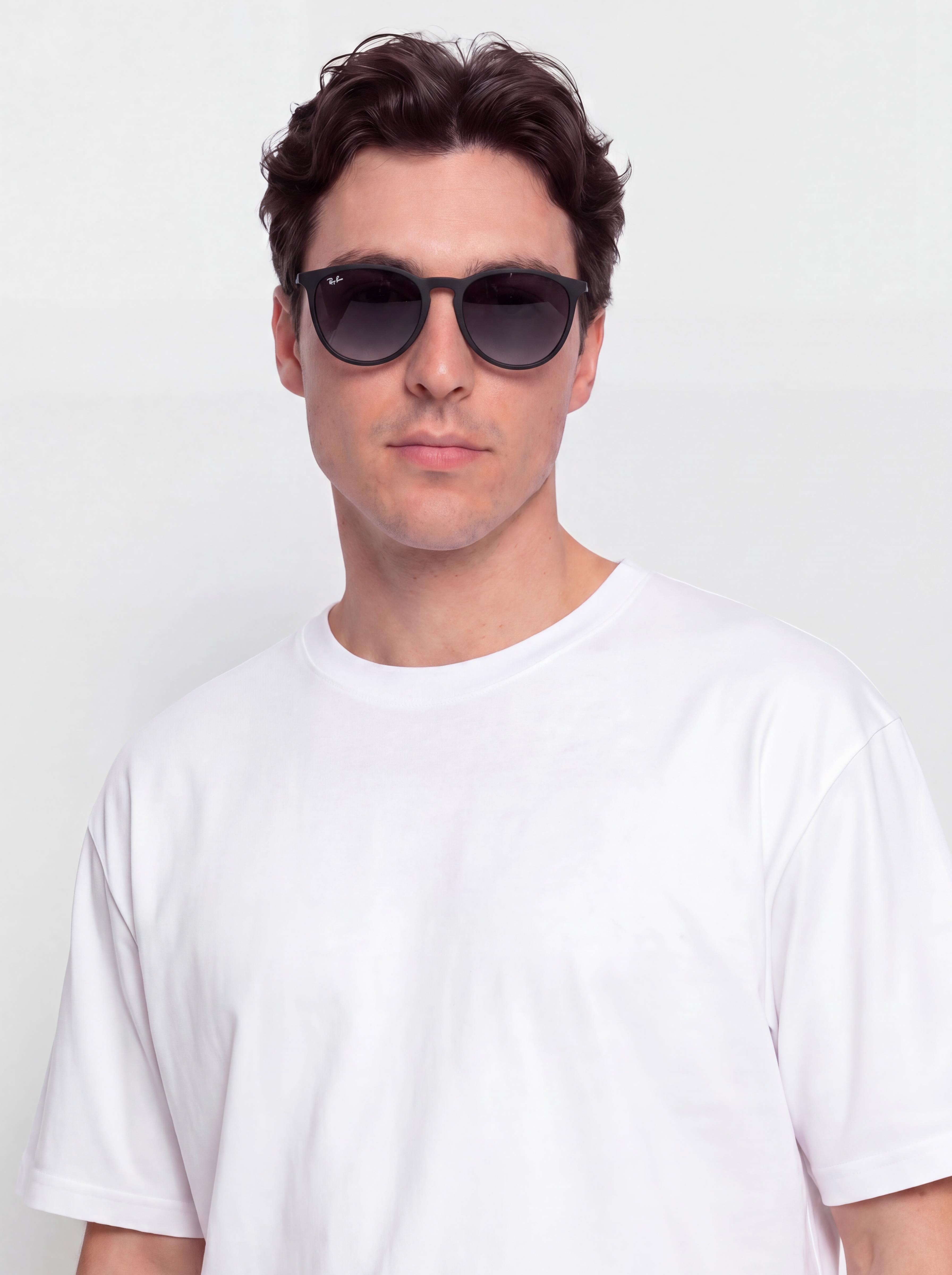 Ochelari de soare Ray-Ban Erika Classic (matowy guma czarny/szary gradalny)