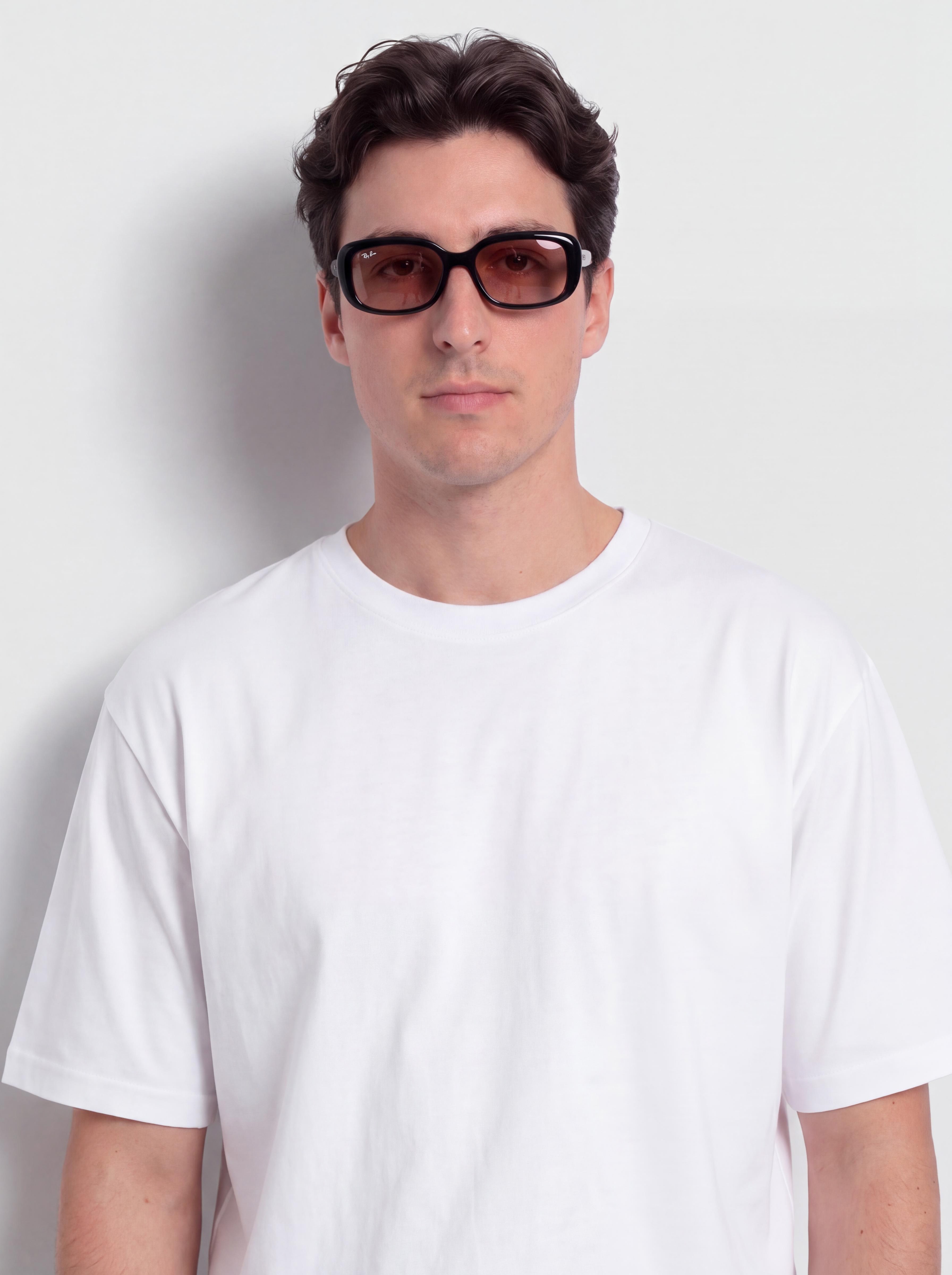 Ochelari de soare Ray-Ban Rb4421D (polerowany czarny/ciemnoróżowe)