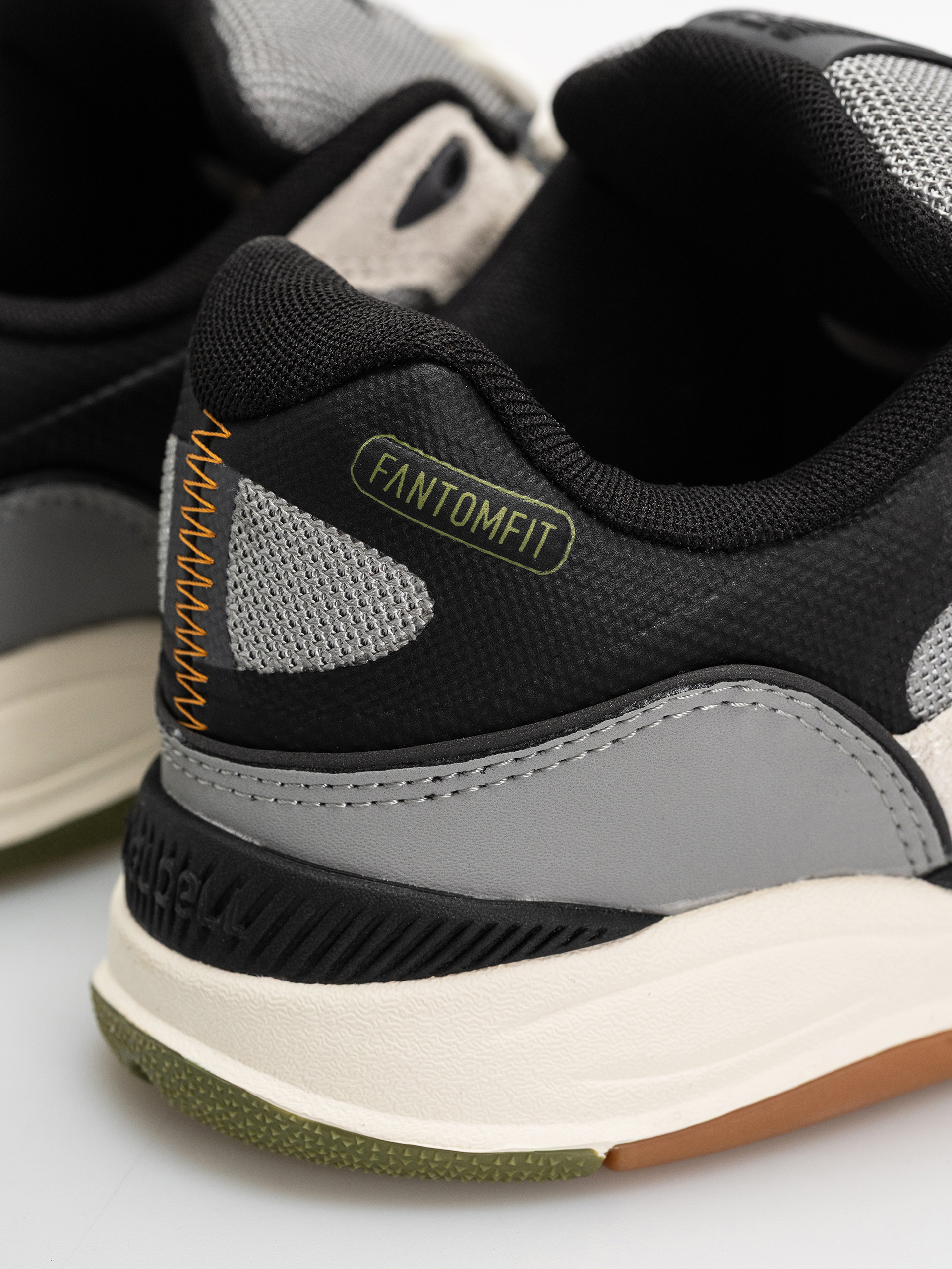Pantofi New Balance 1010 (sea salt/dark olivine)