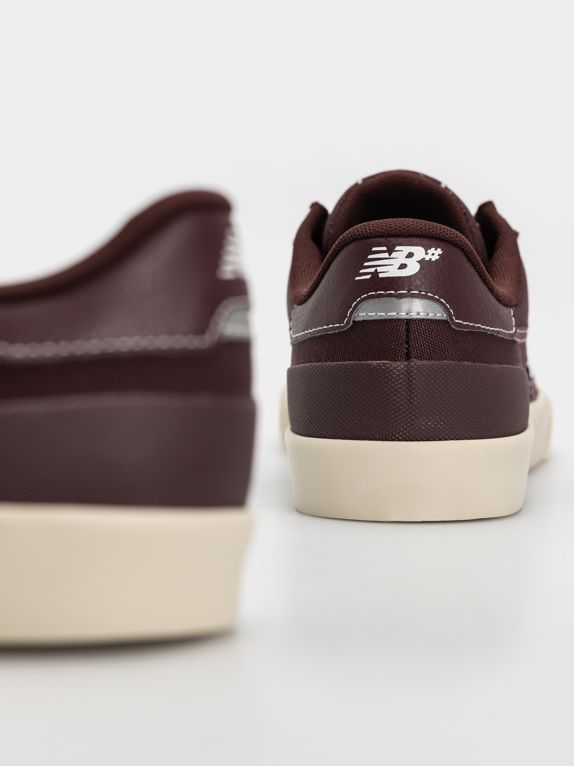 Pantofi New Balance 272 (cherry leather/white)