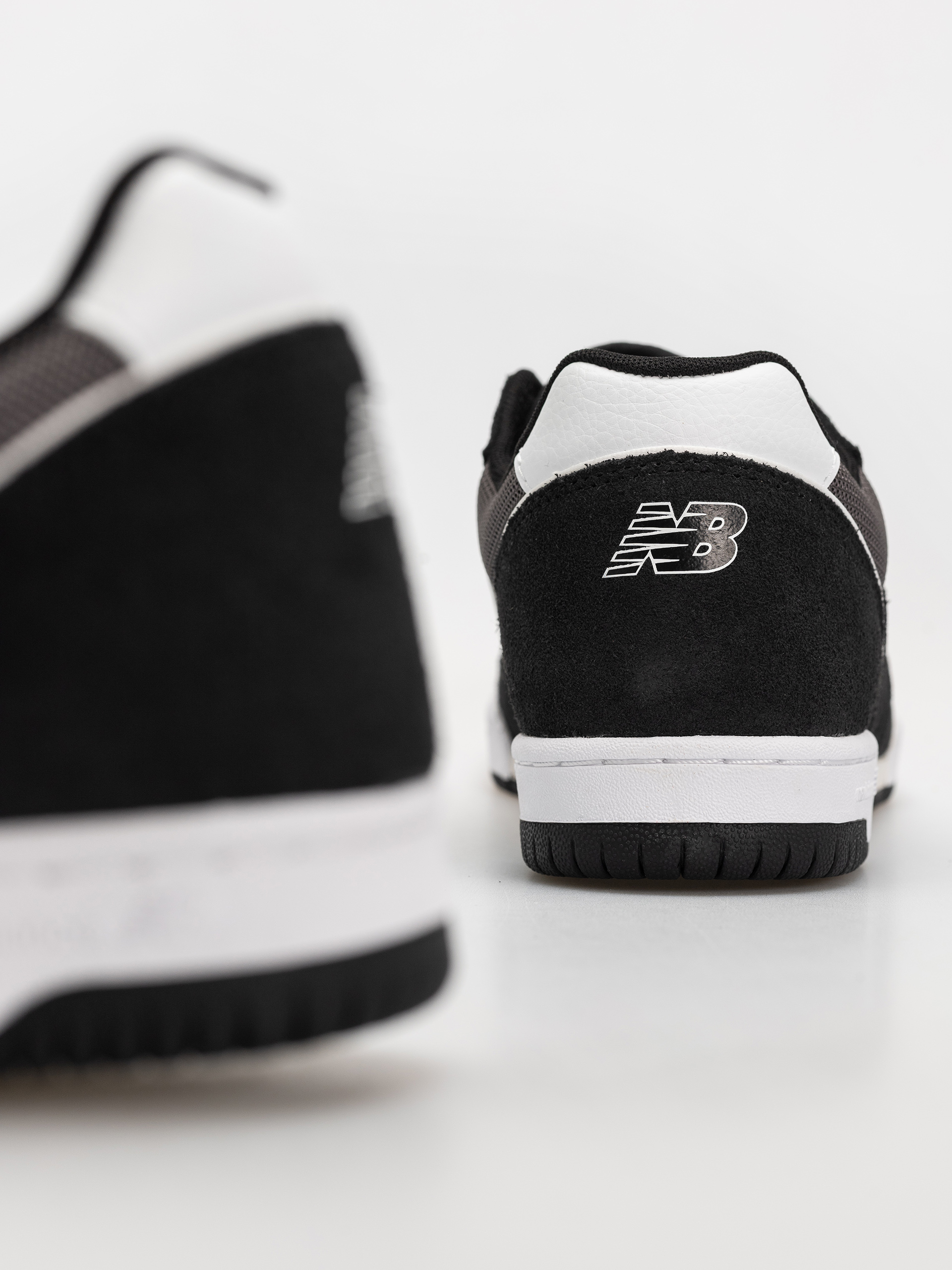 Pantofi New Balance 600 (black/castlerock)