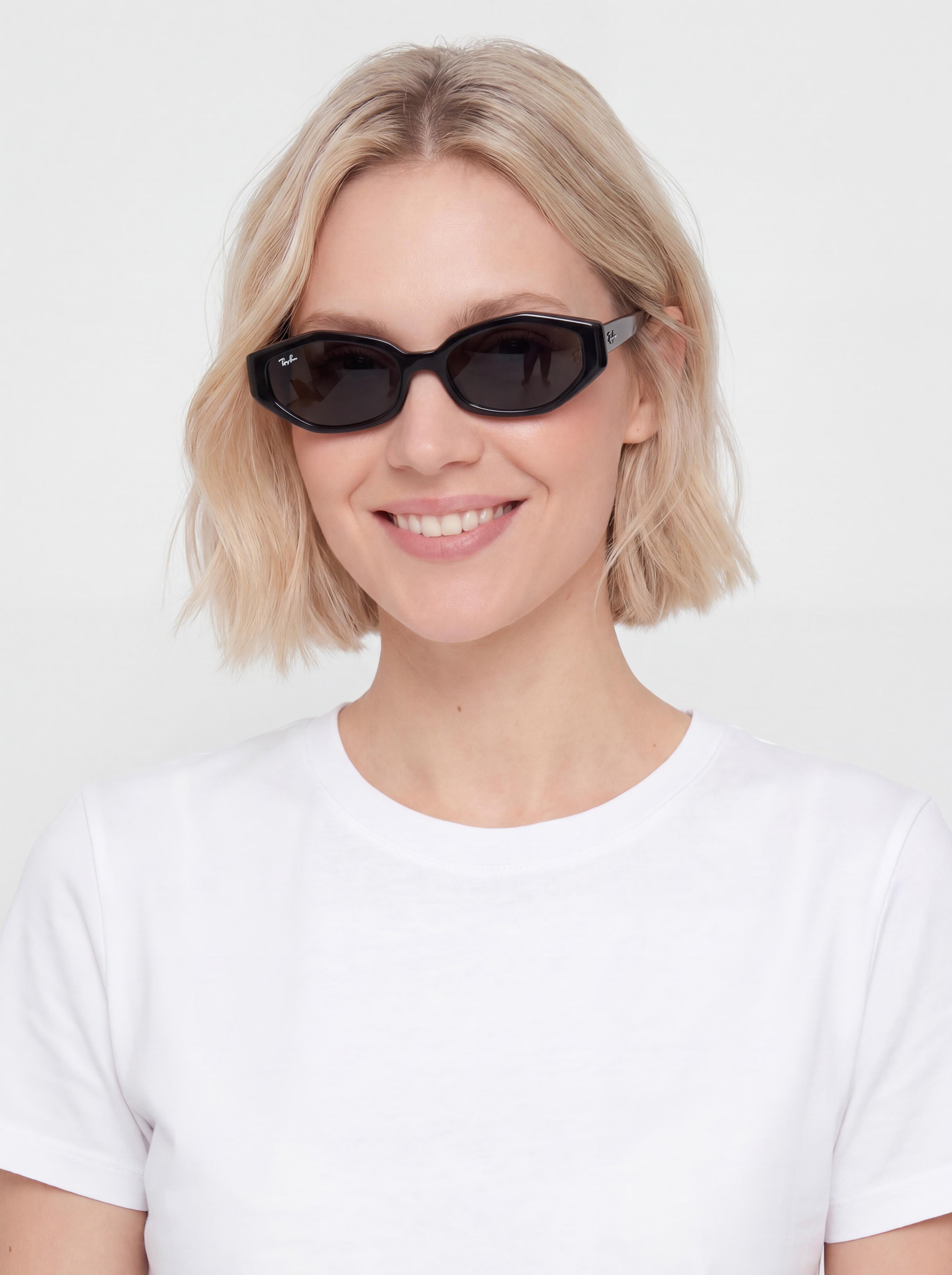Ochelari de soare Ray-Ban Rb4473D (polerowany black/ciemnogrey)