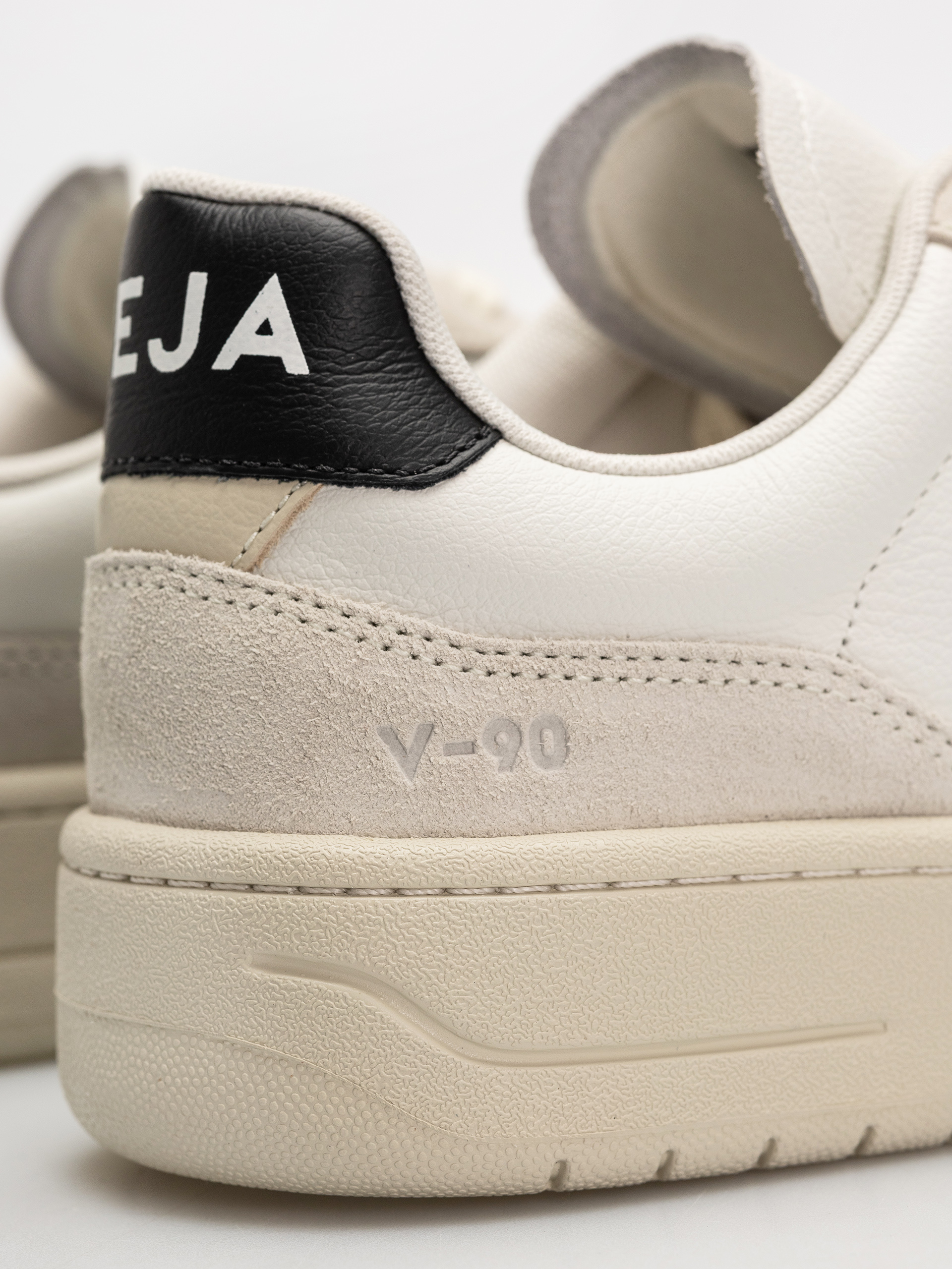 Pantofi Veja V 90 (white black)