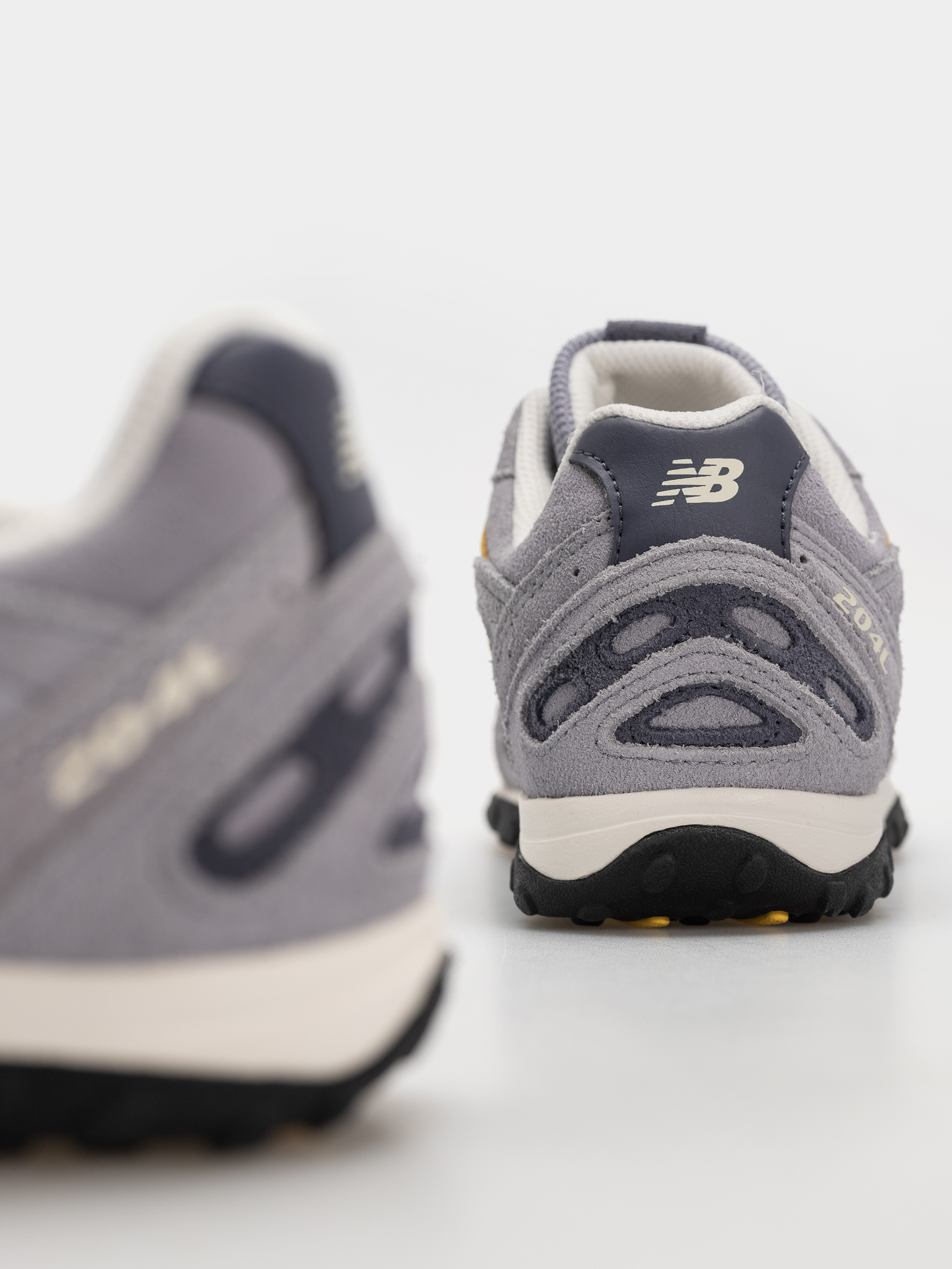 Pantofi New Balance 204L (digital mist/meteorite/light mars yellow)
