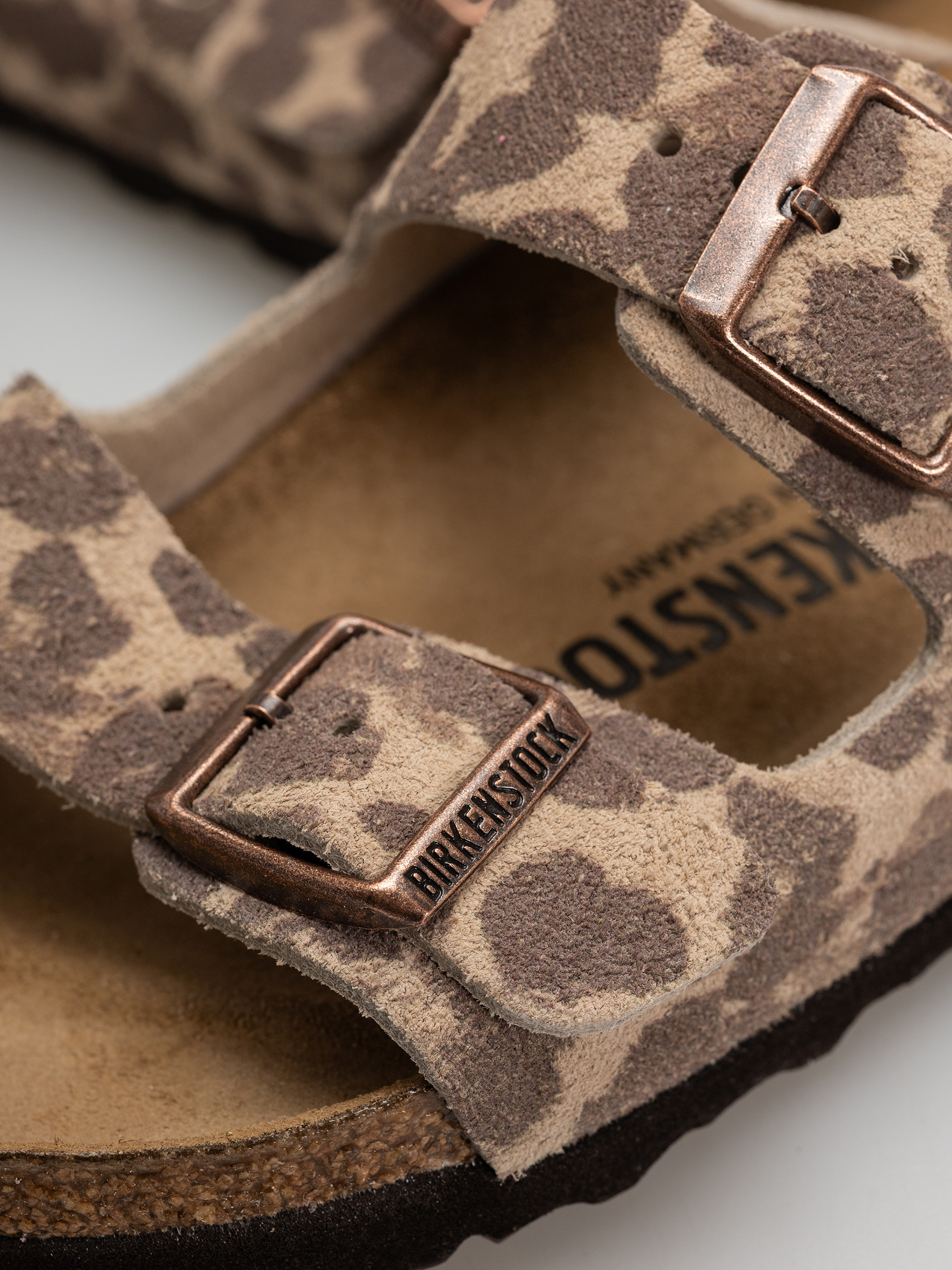 Șlapi Birkenstock Arizona Suede Leather Narrow (leo sandcastle)
