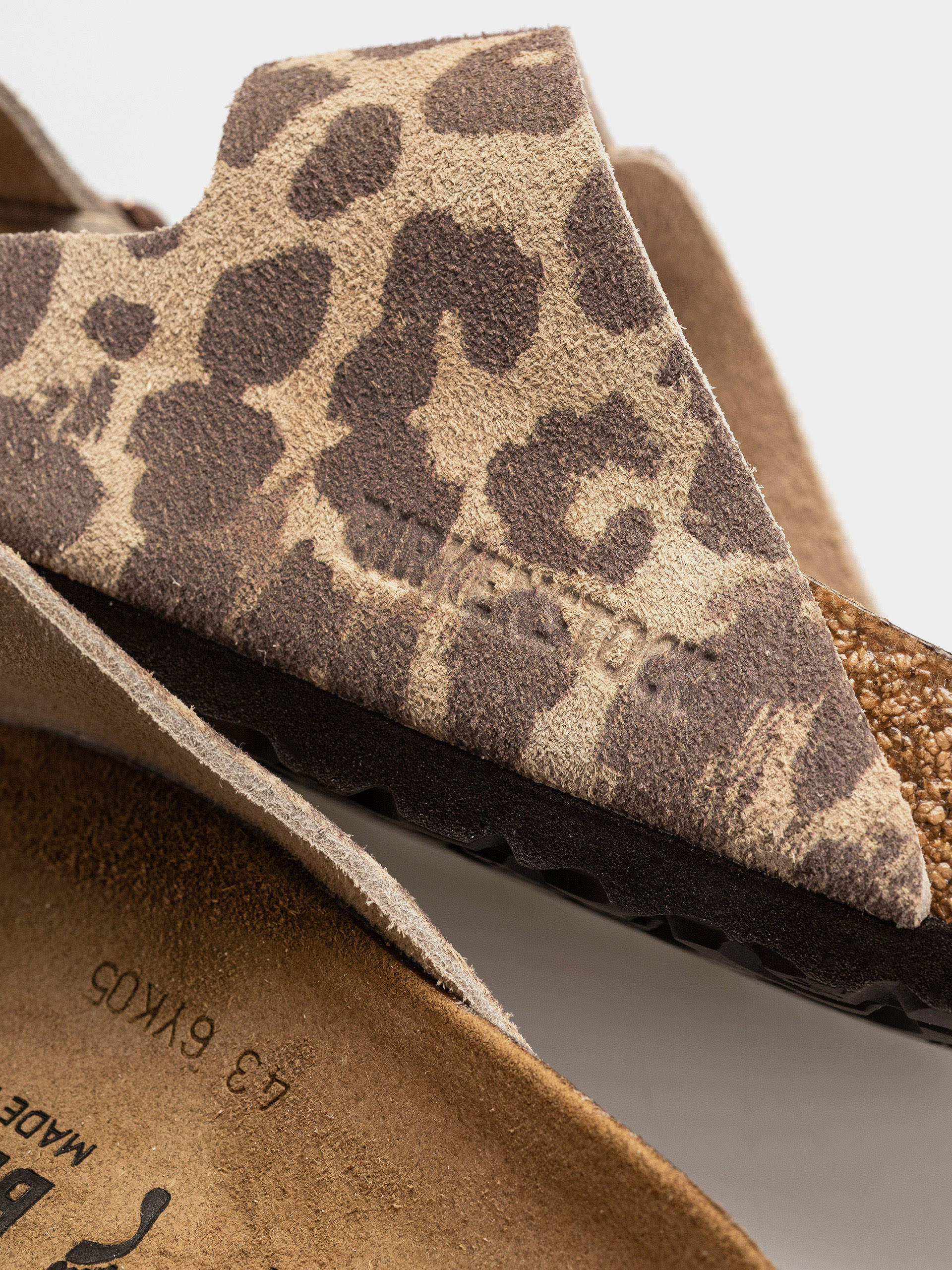 Șlapi Birkenstock Arizona Suede Leather Narrow (leo sandcastle)