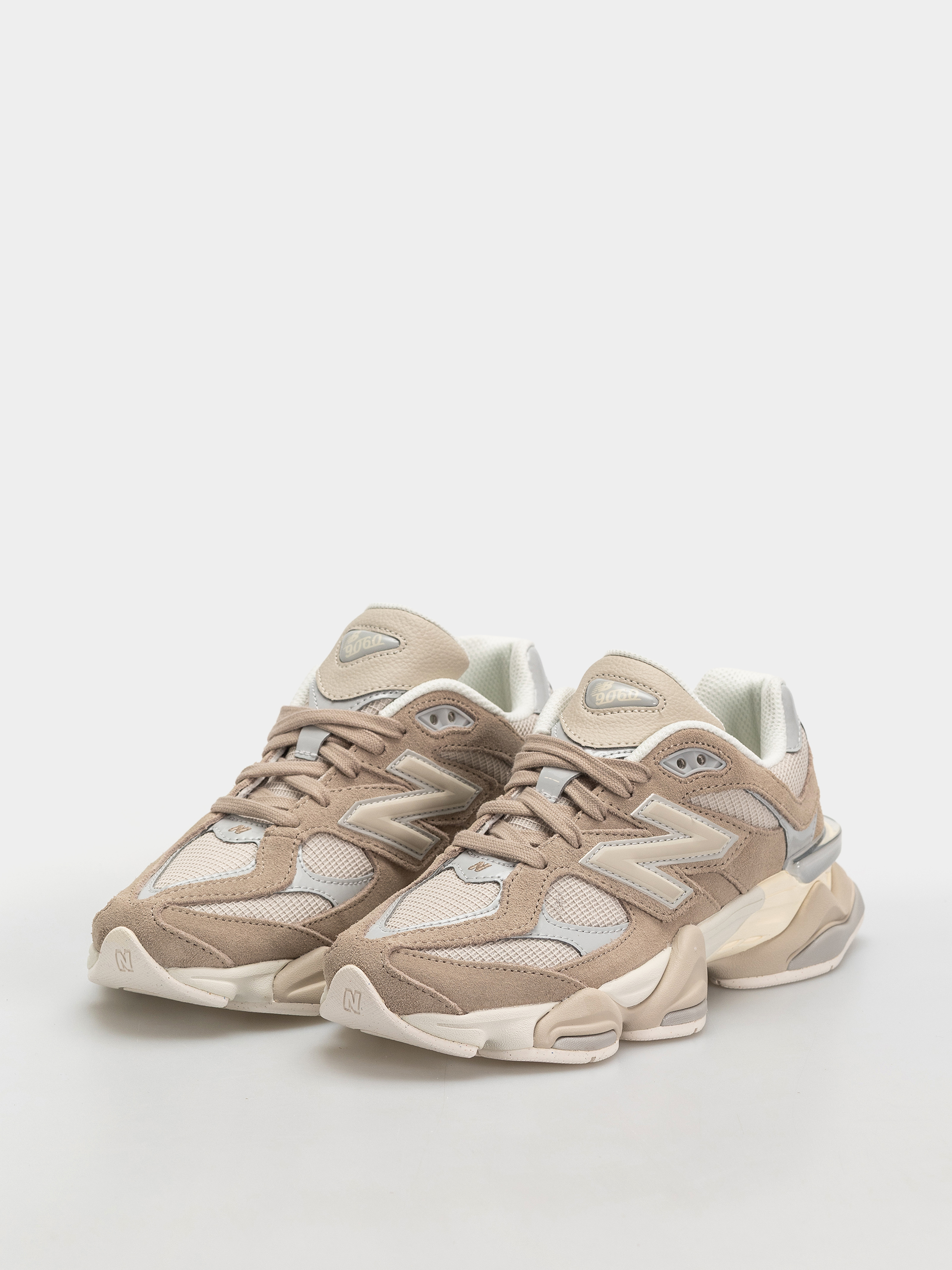 Pantofi New Balance 9060 (driftwood/timberwolf)