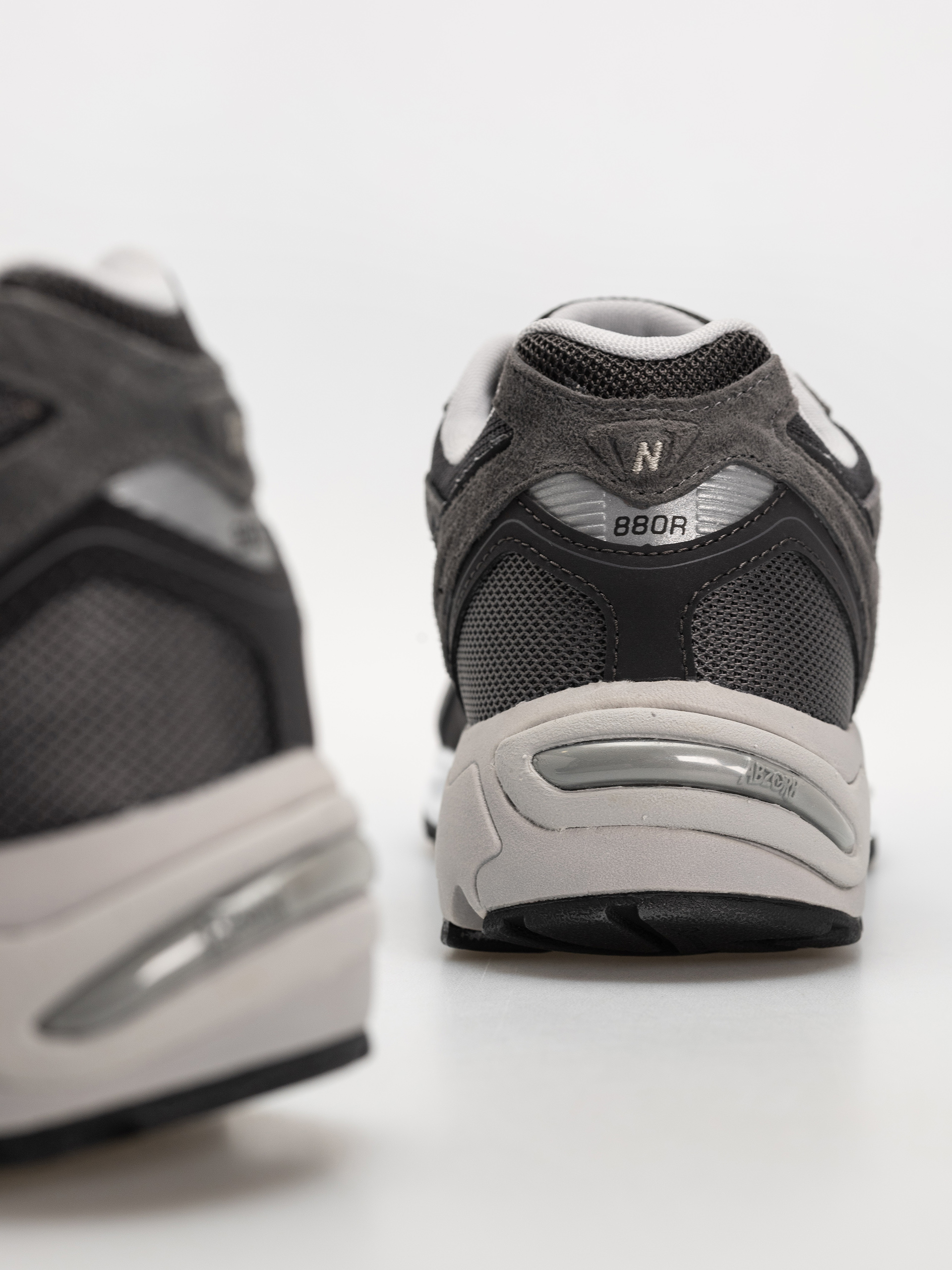 Pantofi New Balance 880R (slate grey/magnet)