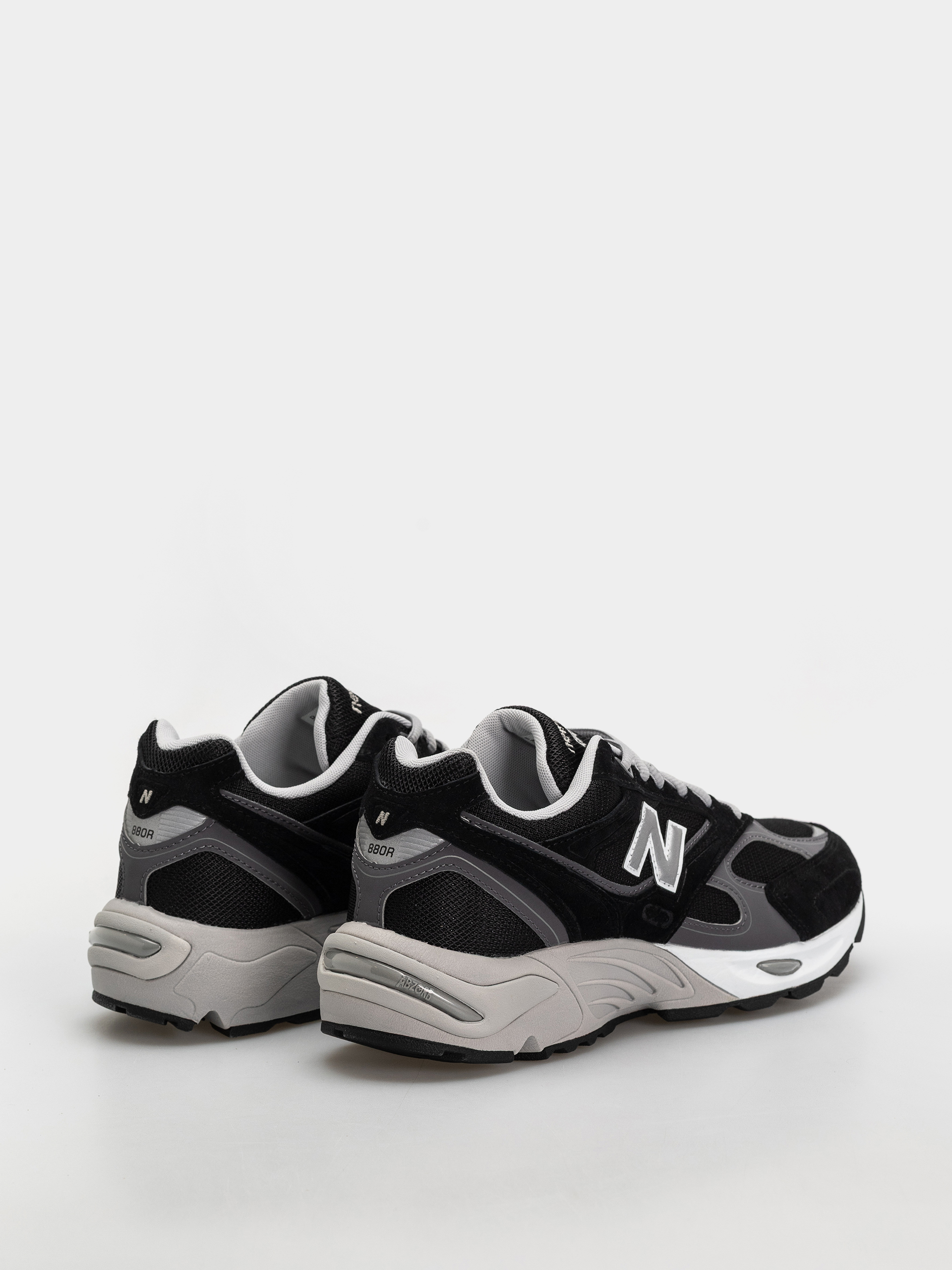 Pantofi New Balance 880R (black/castlerock)