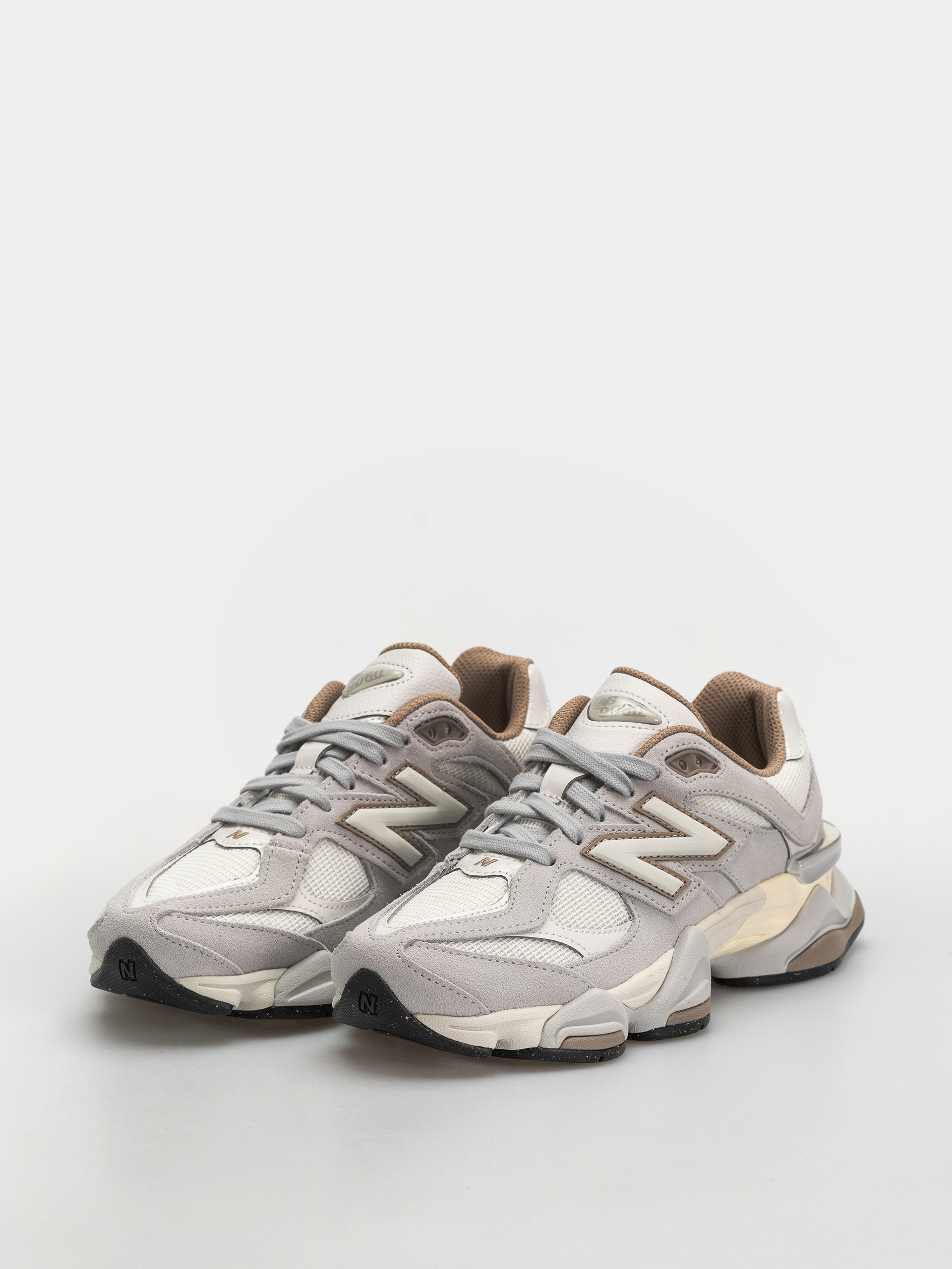 Pantofi New Balance 9060 (driftwood/sea salt)