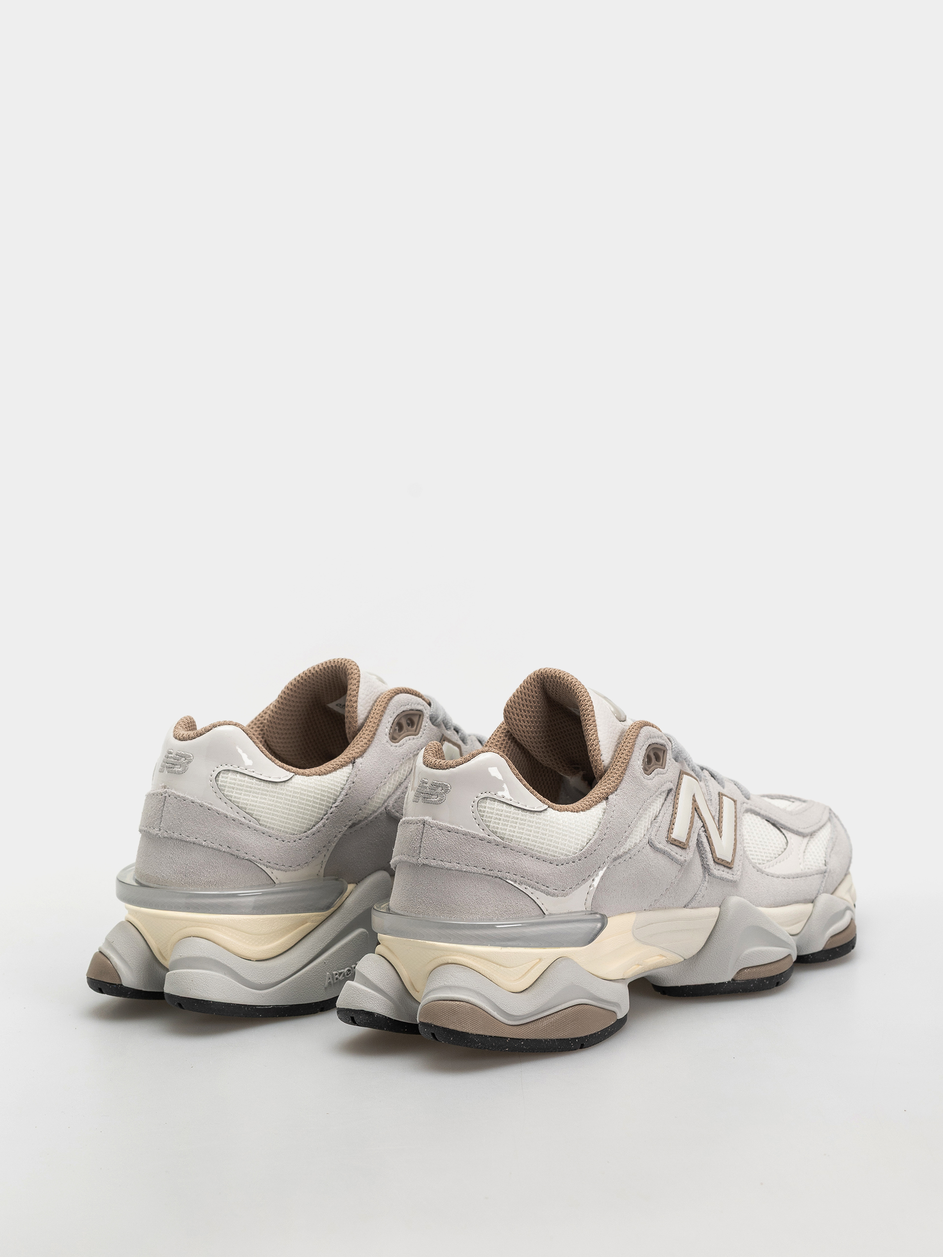 Pantofi New Balance 9060 (driftwood/sea salt)