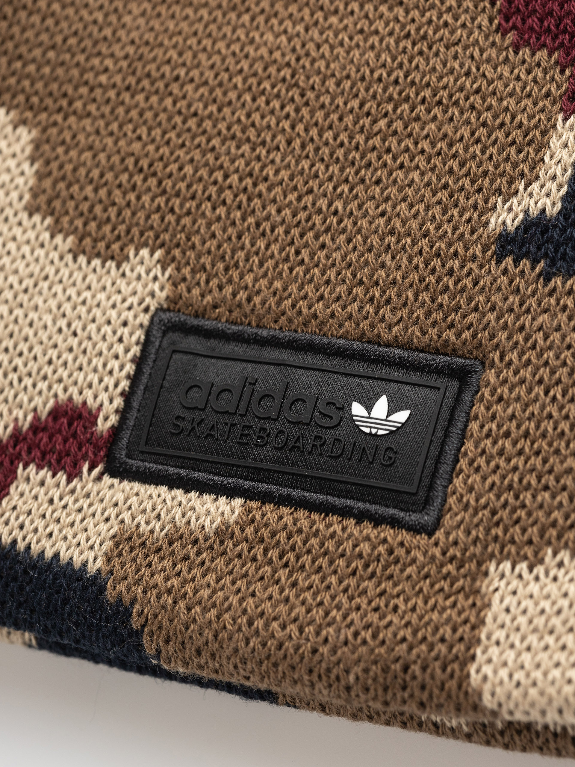 Căciulă adidas Fs+ Camo (khathr/khasix/aurink)