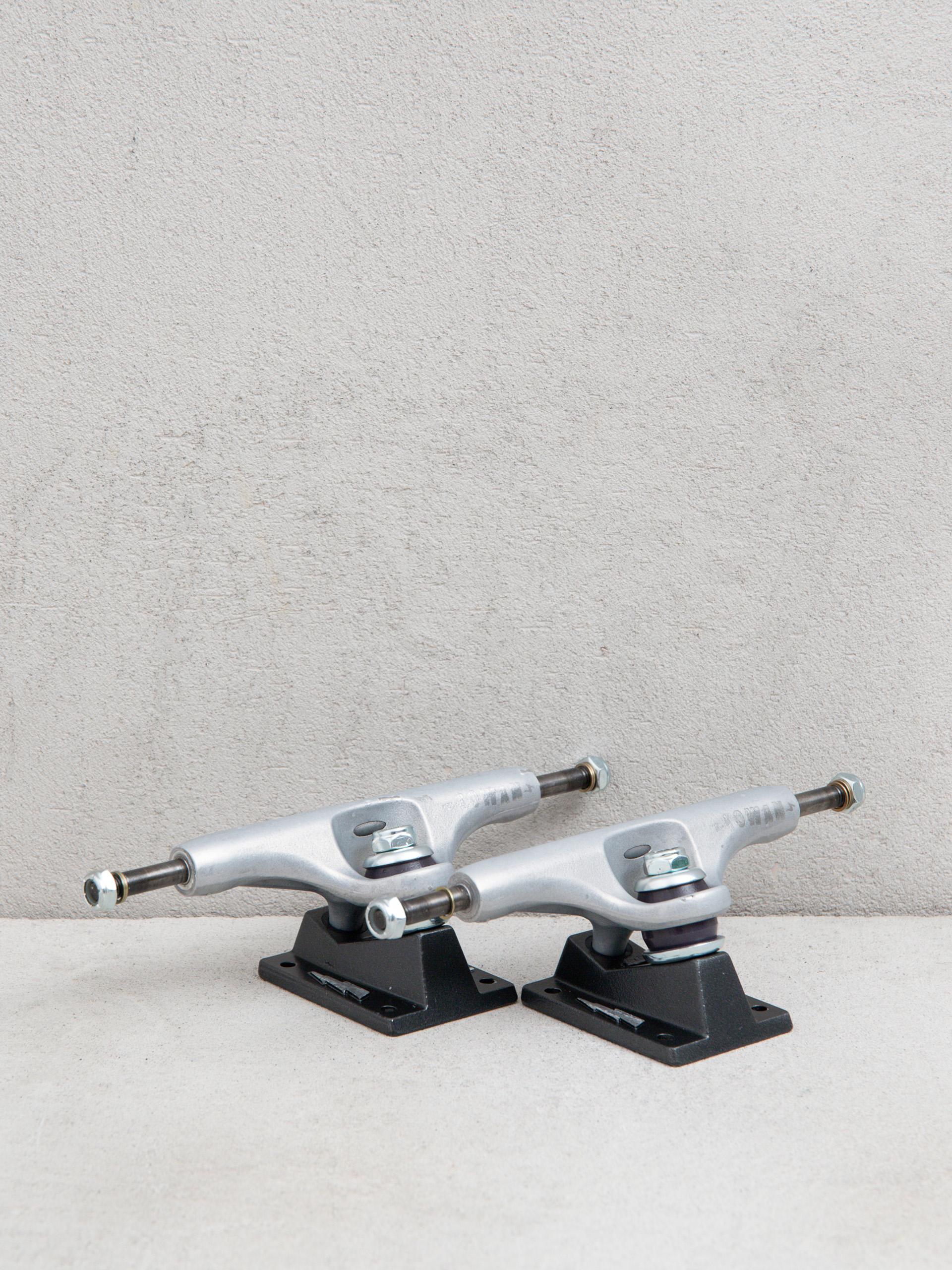 Axe Thunder Rowan Zapt Pro Editions (raw)