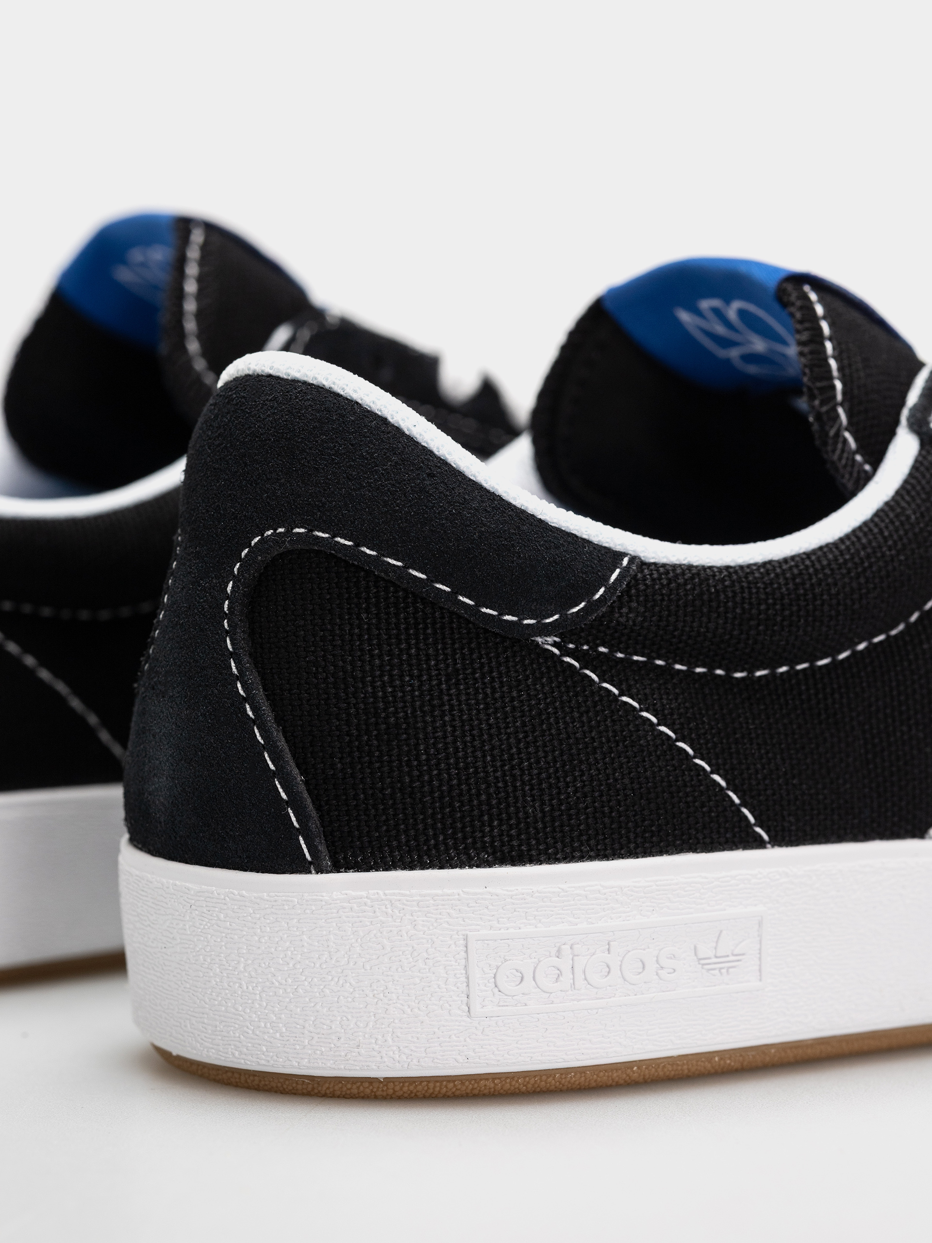 Pantofi adidas Nora (cblack/ftwwht/blubir)