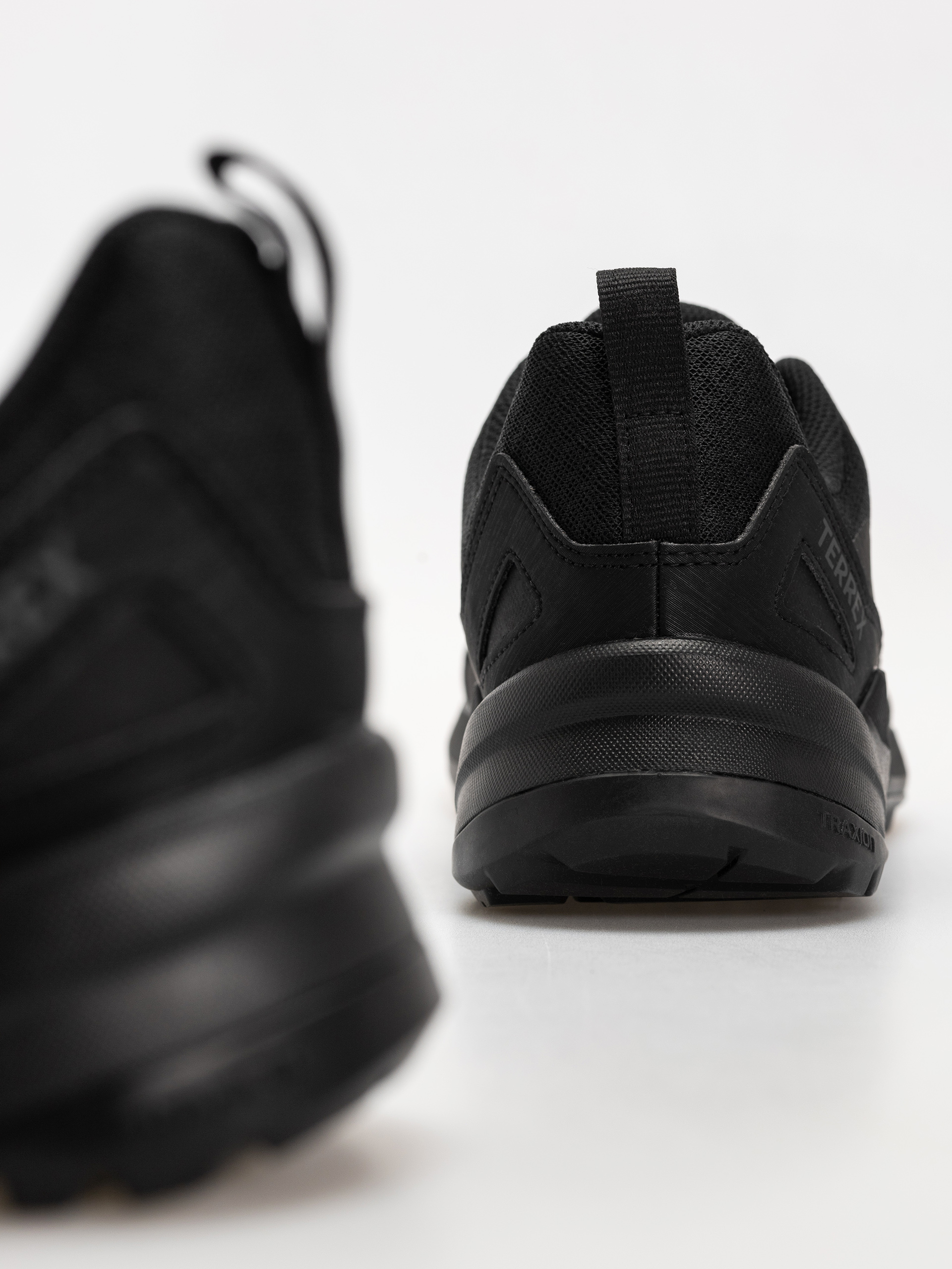 Pantofi adidas Terrex Eastrail 3 (cblack/carbon/grefou)