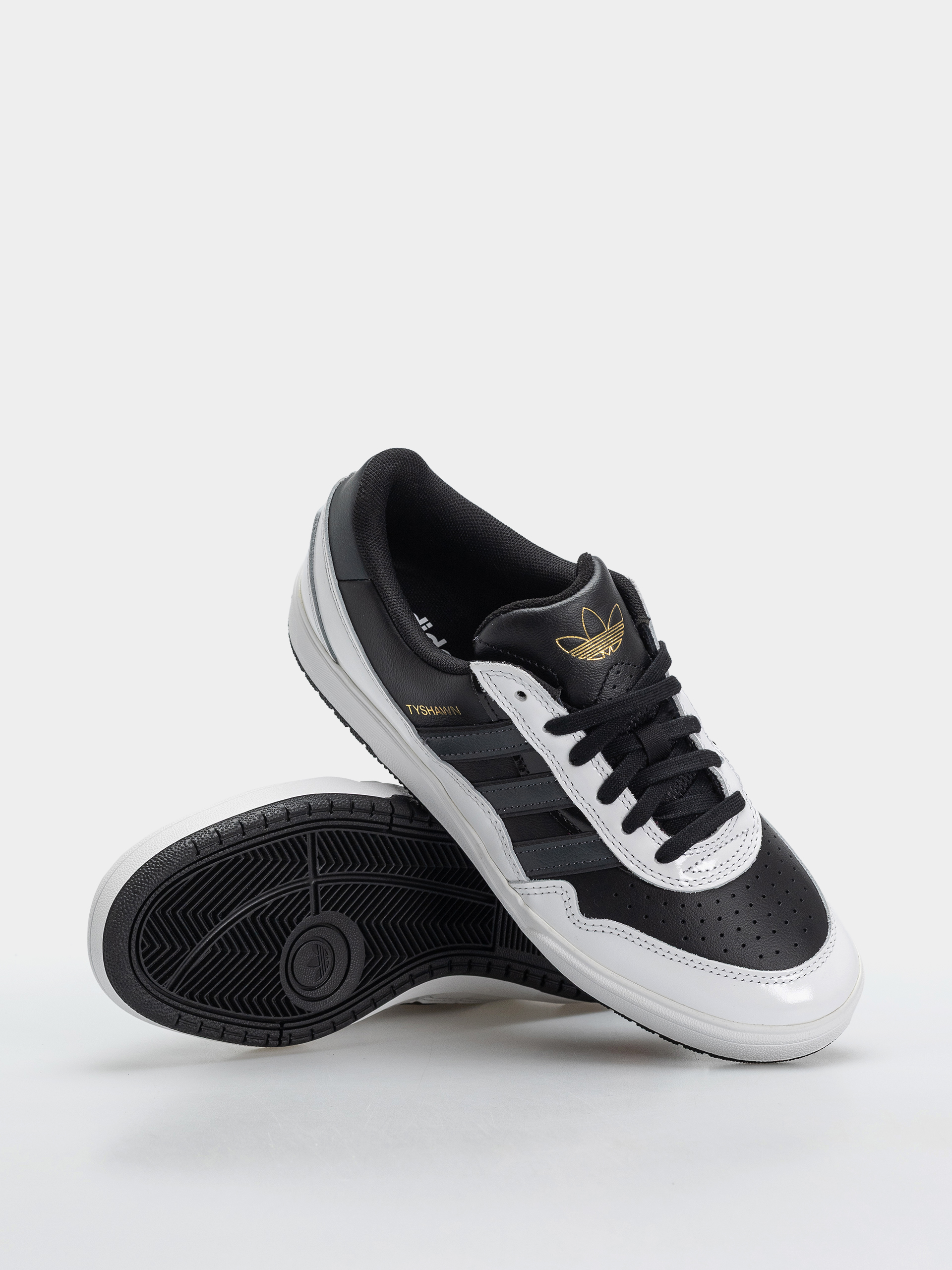Pantofi adidas Tyshawn II (cblack/carbon/ftwwht)
