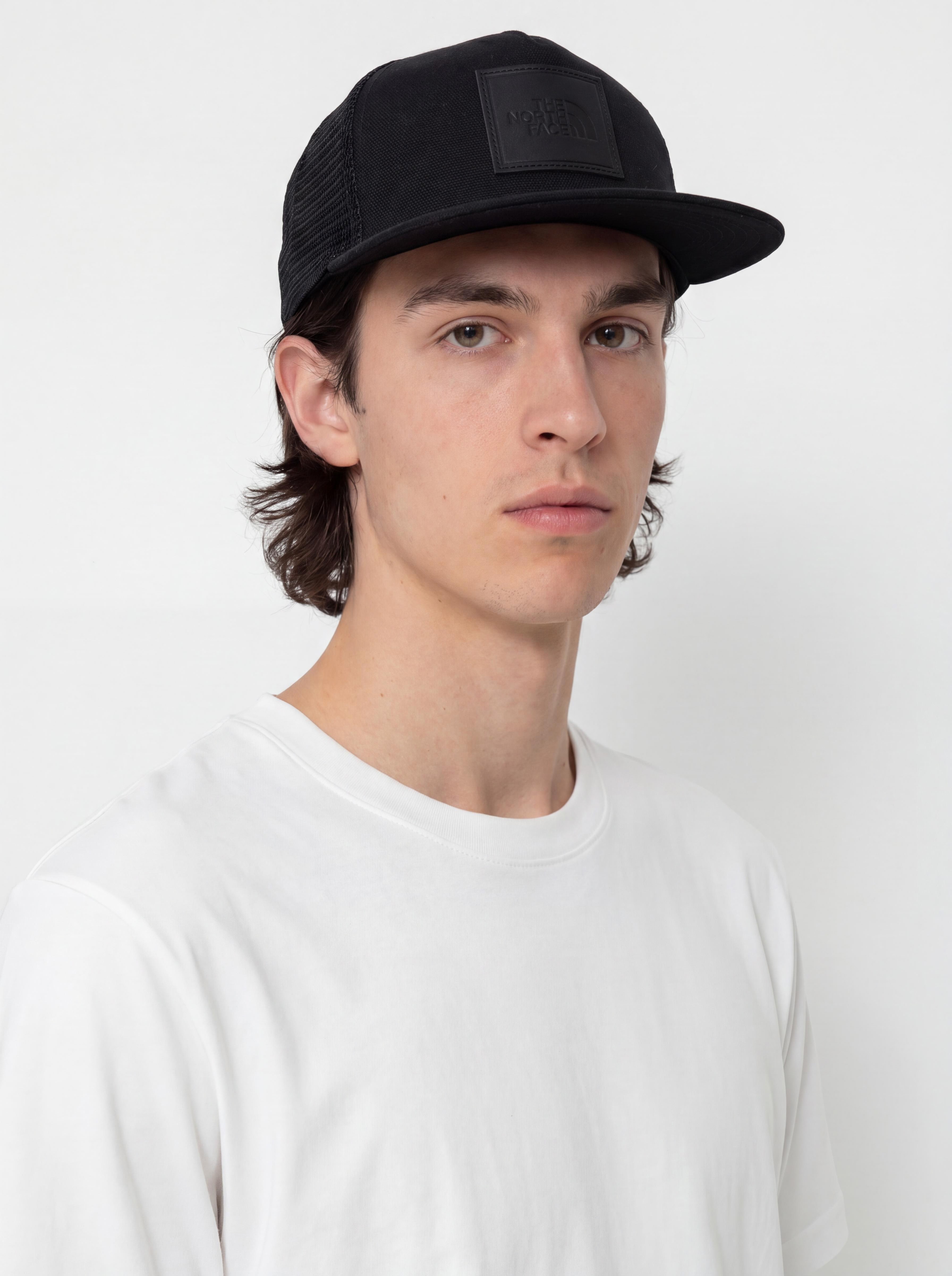 Șapcă The North Face Half Dome Trucker (tnf black/leather patch)