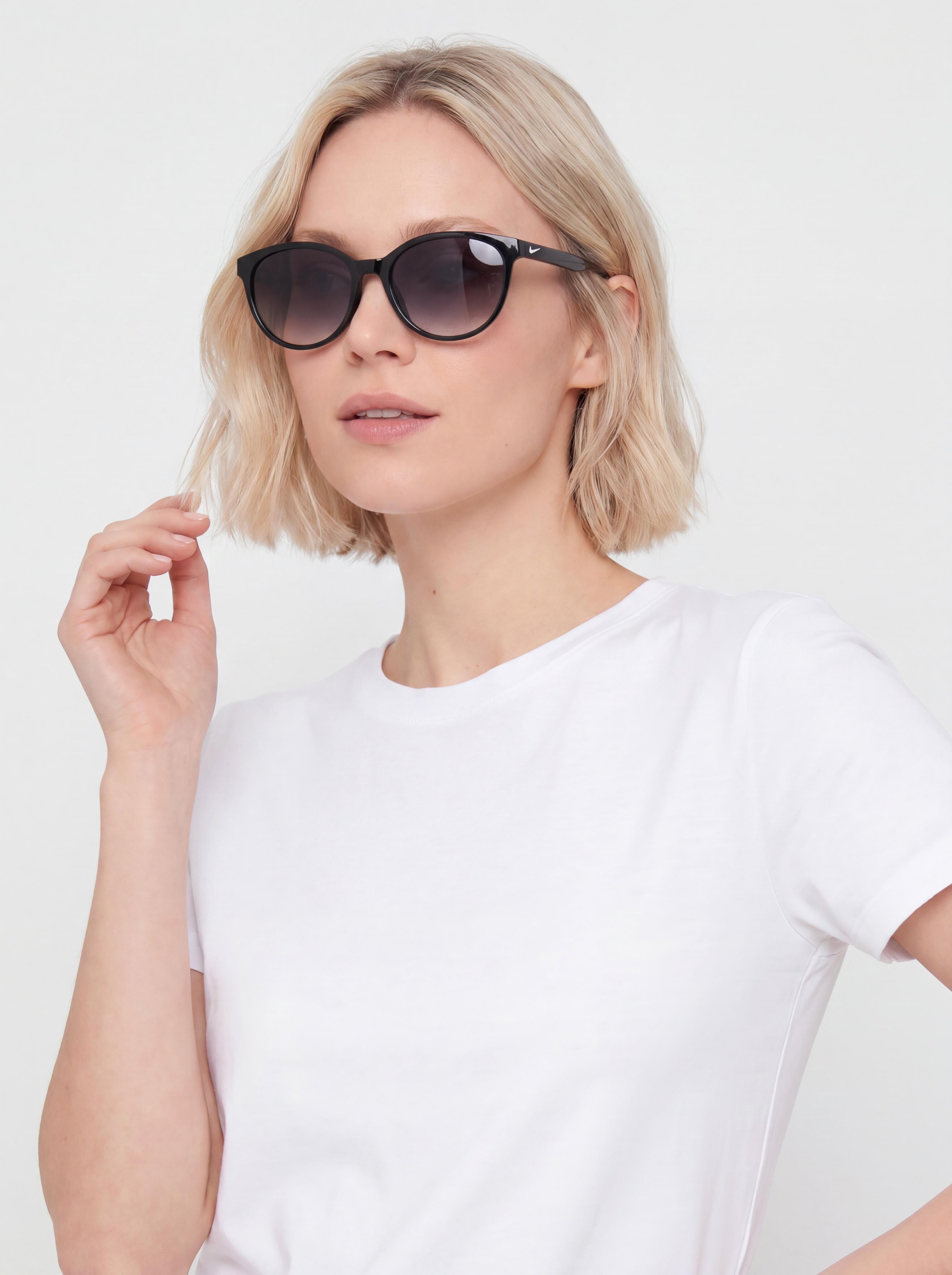 Ochelari de soare Nike Vital Trend (black/smoke gradient)
