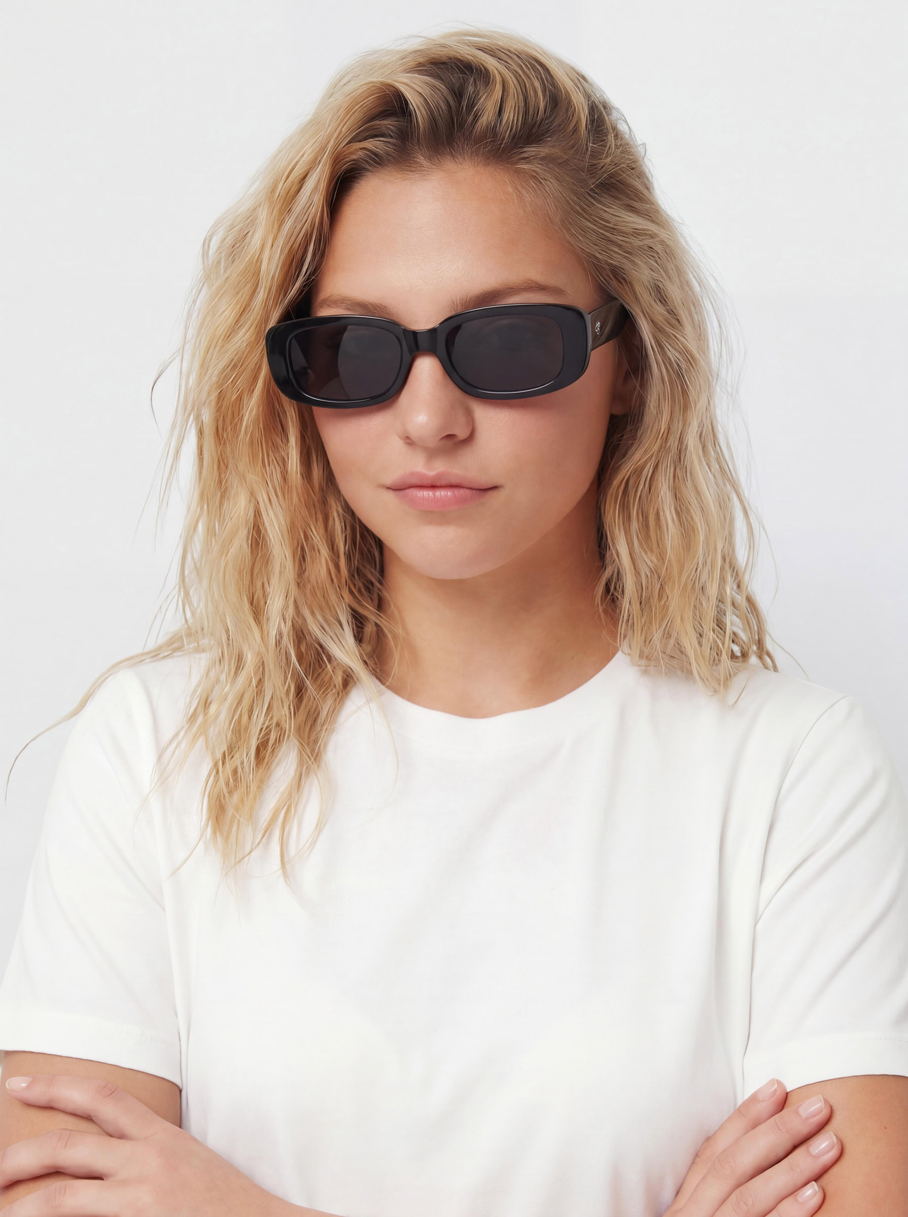 Ochelari de soare CHPO Nicole (matte black/black)
