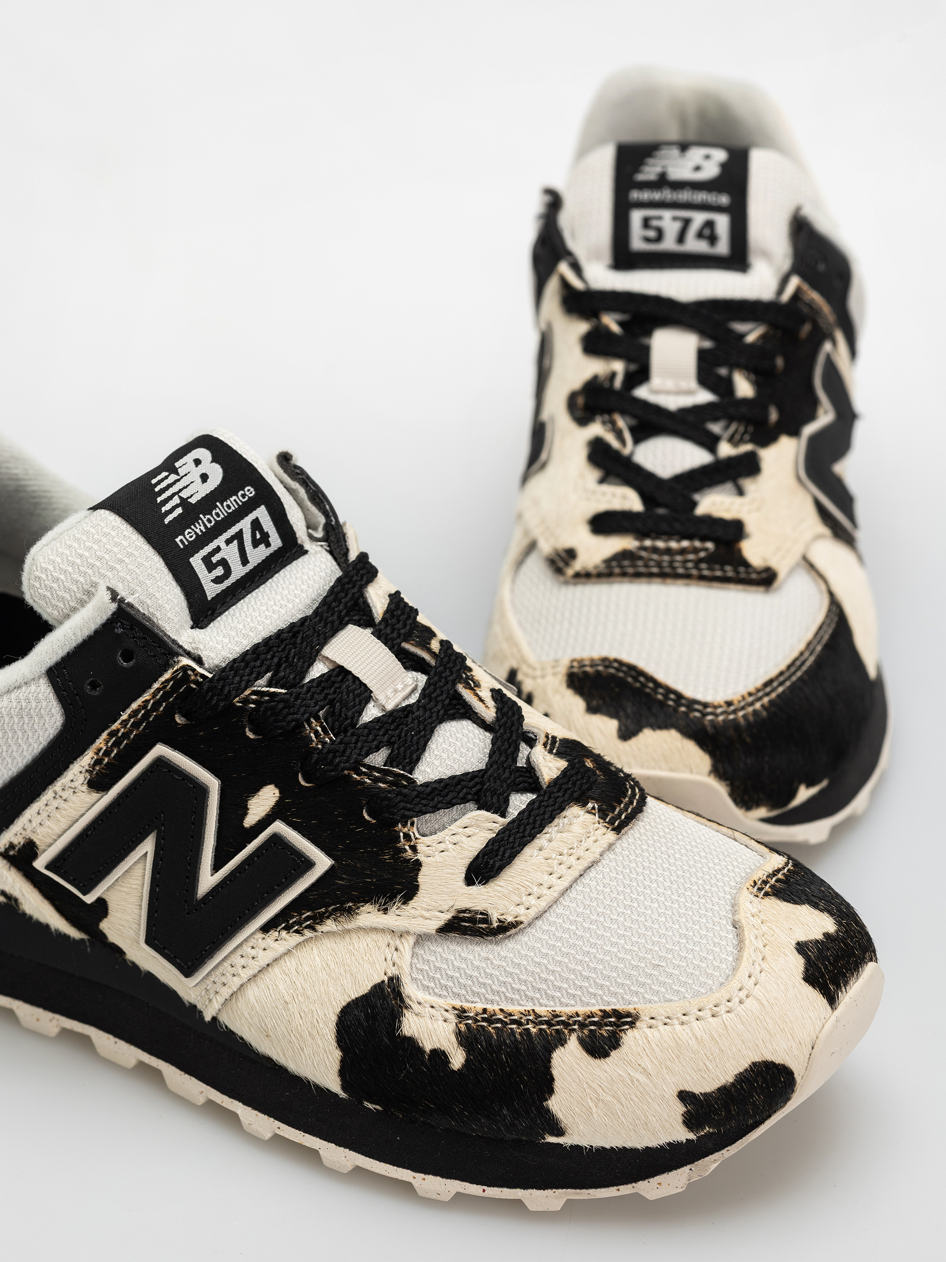 Pantofi New Balance 574 Wmn (black/linen)