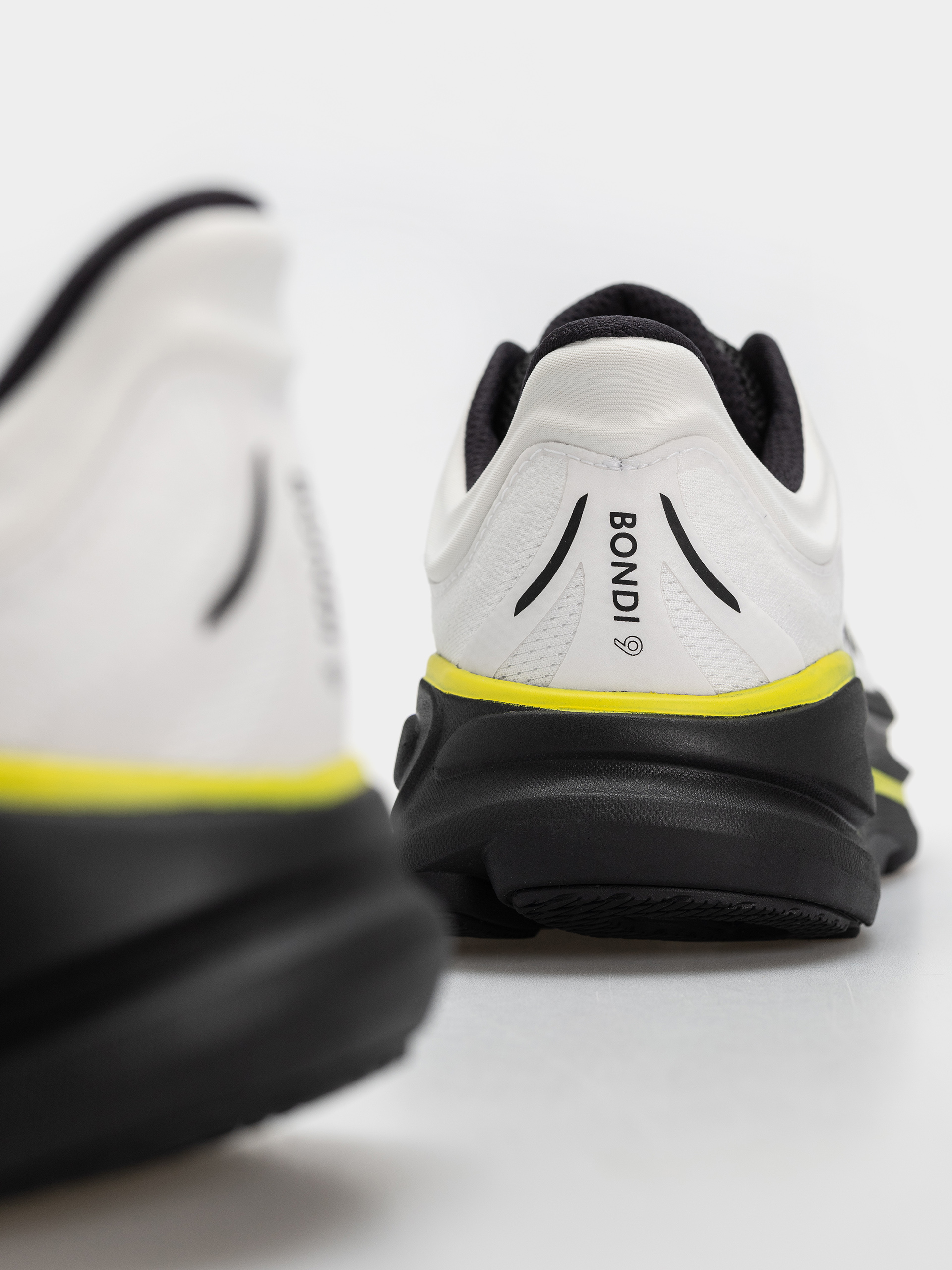 Pantofi Hoka Bondi 9 (white/citrus)