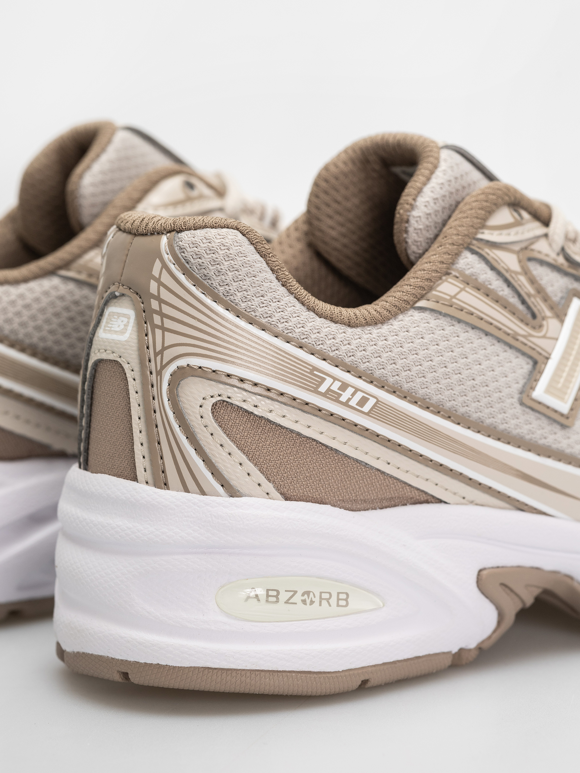 Pantofi New Balance 740 JR (timberwolf/driftwood)