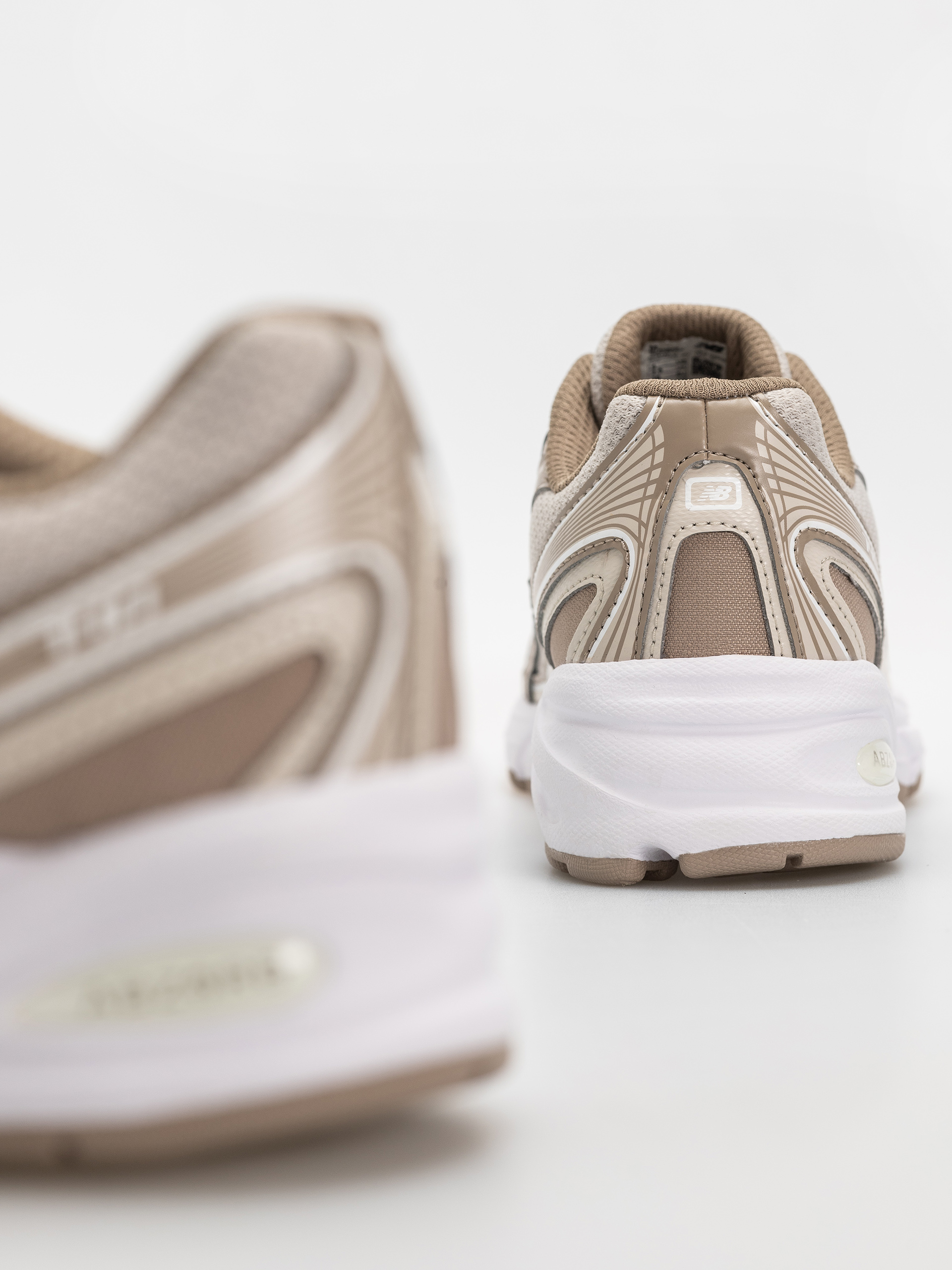 Pantofi New Balance 740 JR (timberwolf/driftwood)