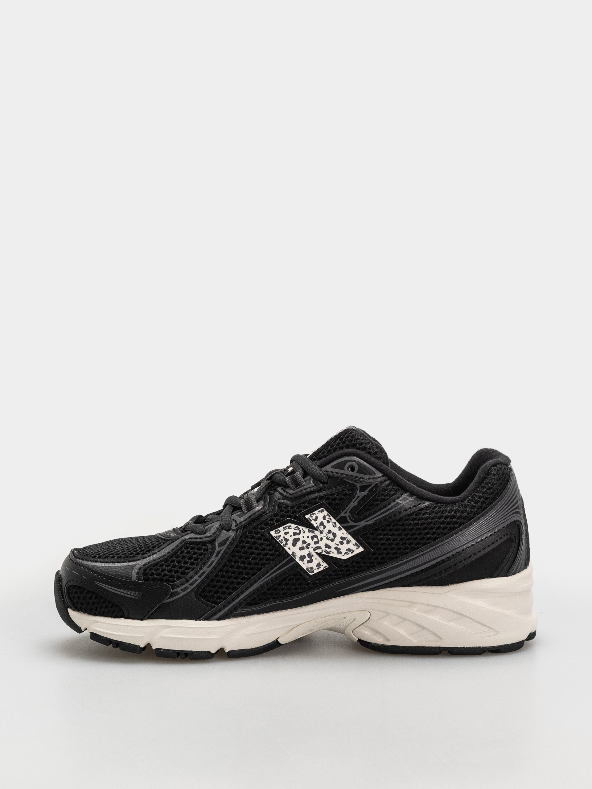 Pantofi New Balance 740 (black/sea salt)