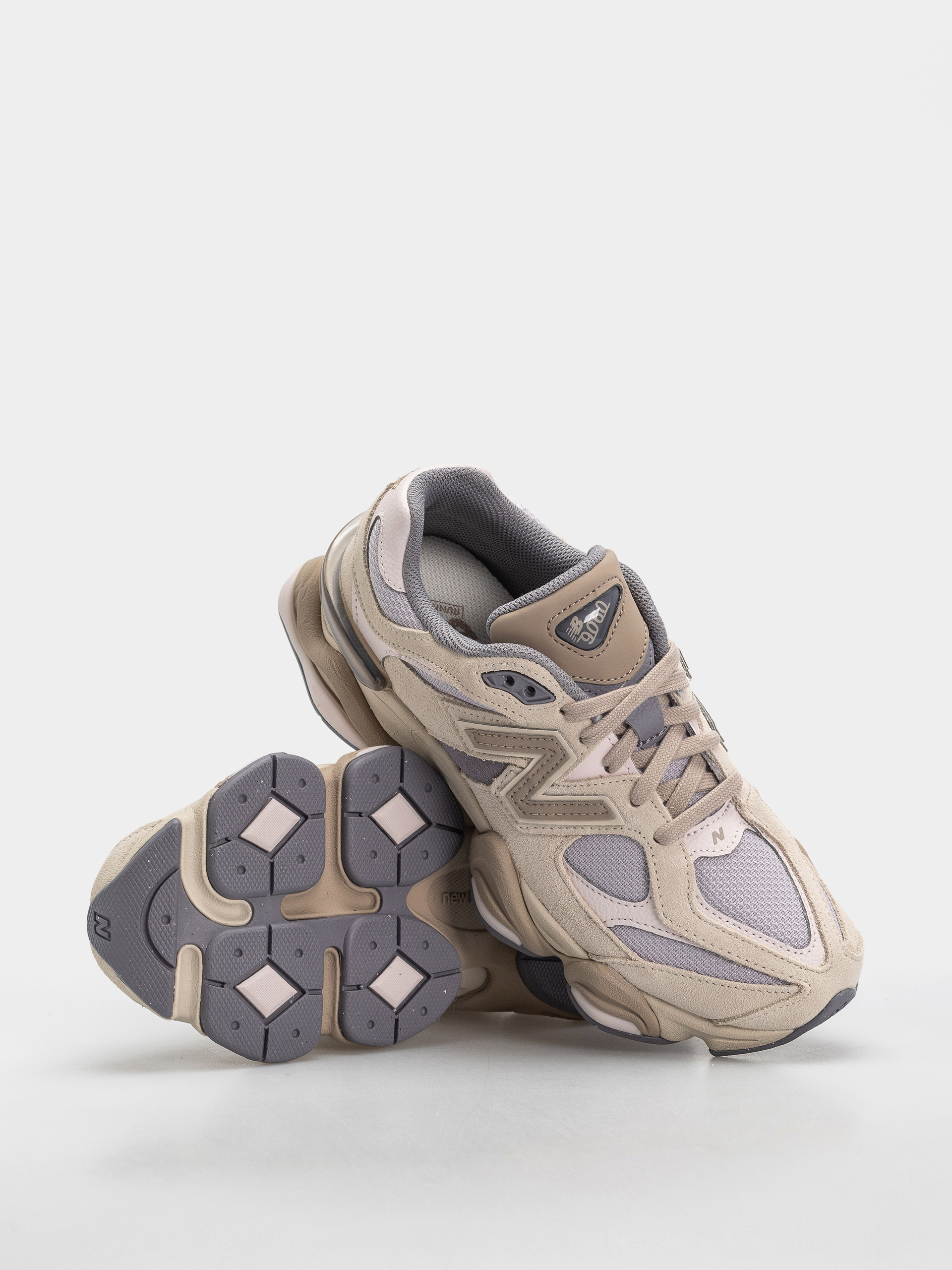 Pantofi New Balance 9060 (timberwolf/driftwood)