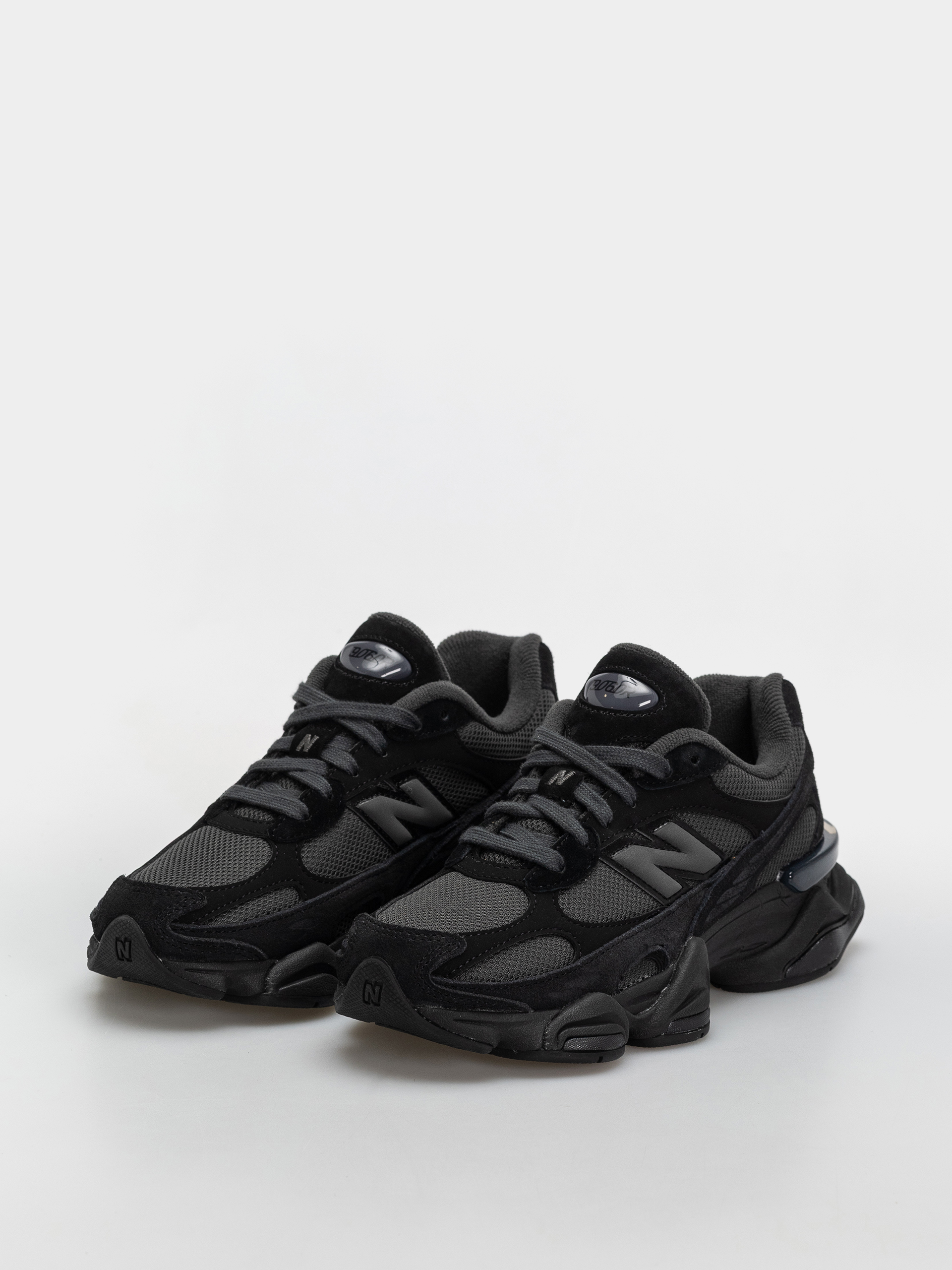 Pantofi New Balance 9060 (black/blacktop)