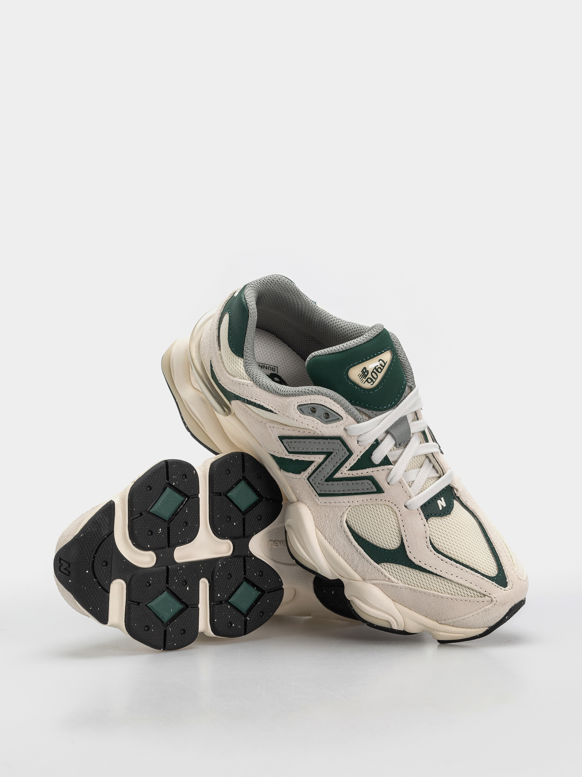 Pantofi New Balance 9060 (nightwatch green/angora)