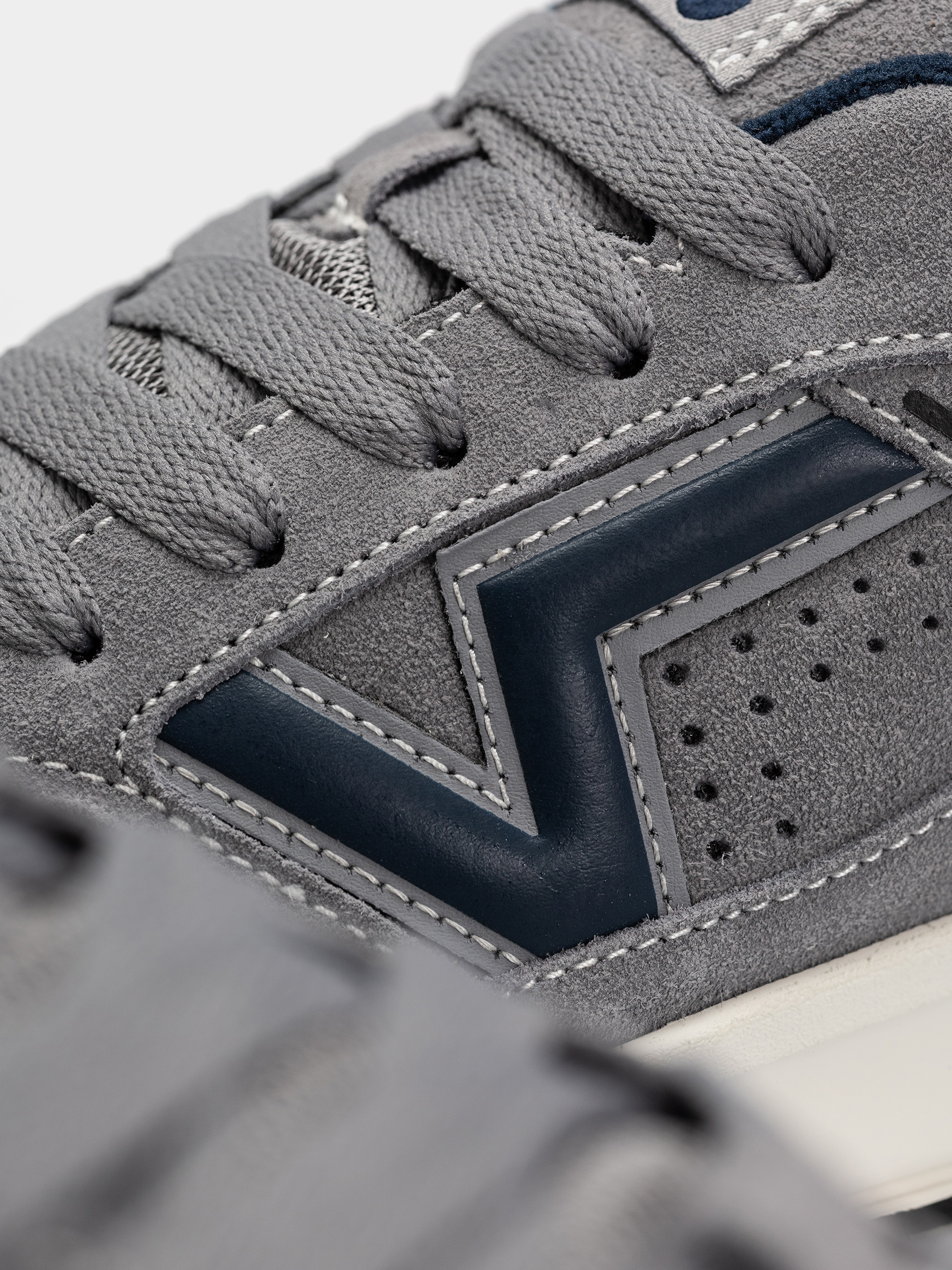 Pantofi Vans Upland (gray/navy)