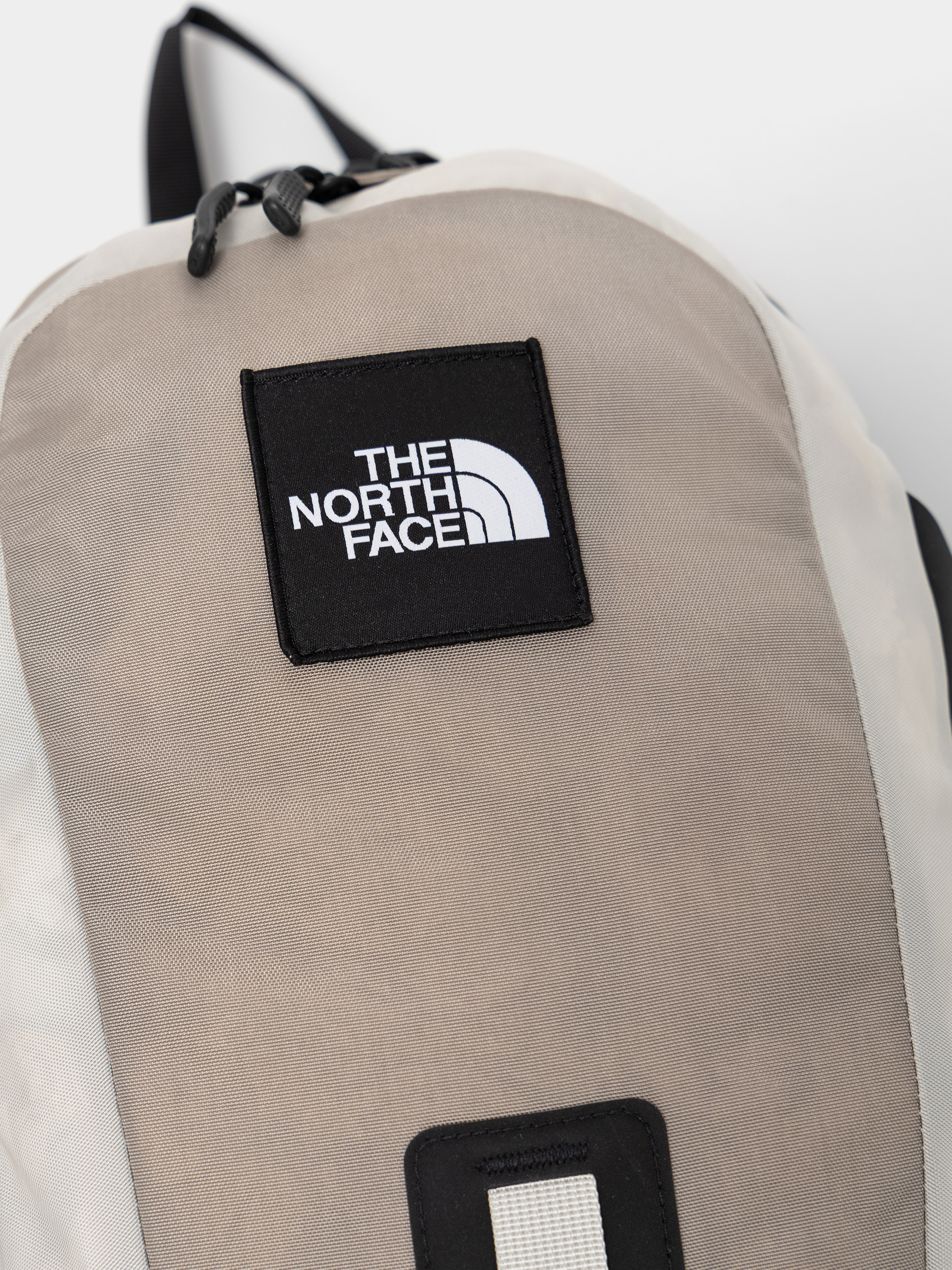 Rucsac The North Face Hot Shot Se (stone slab/cumulus cloud)