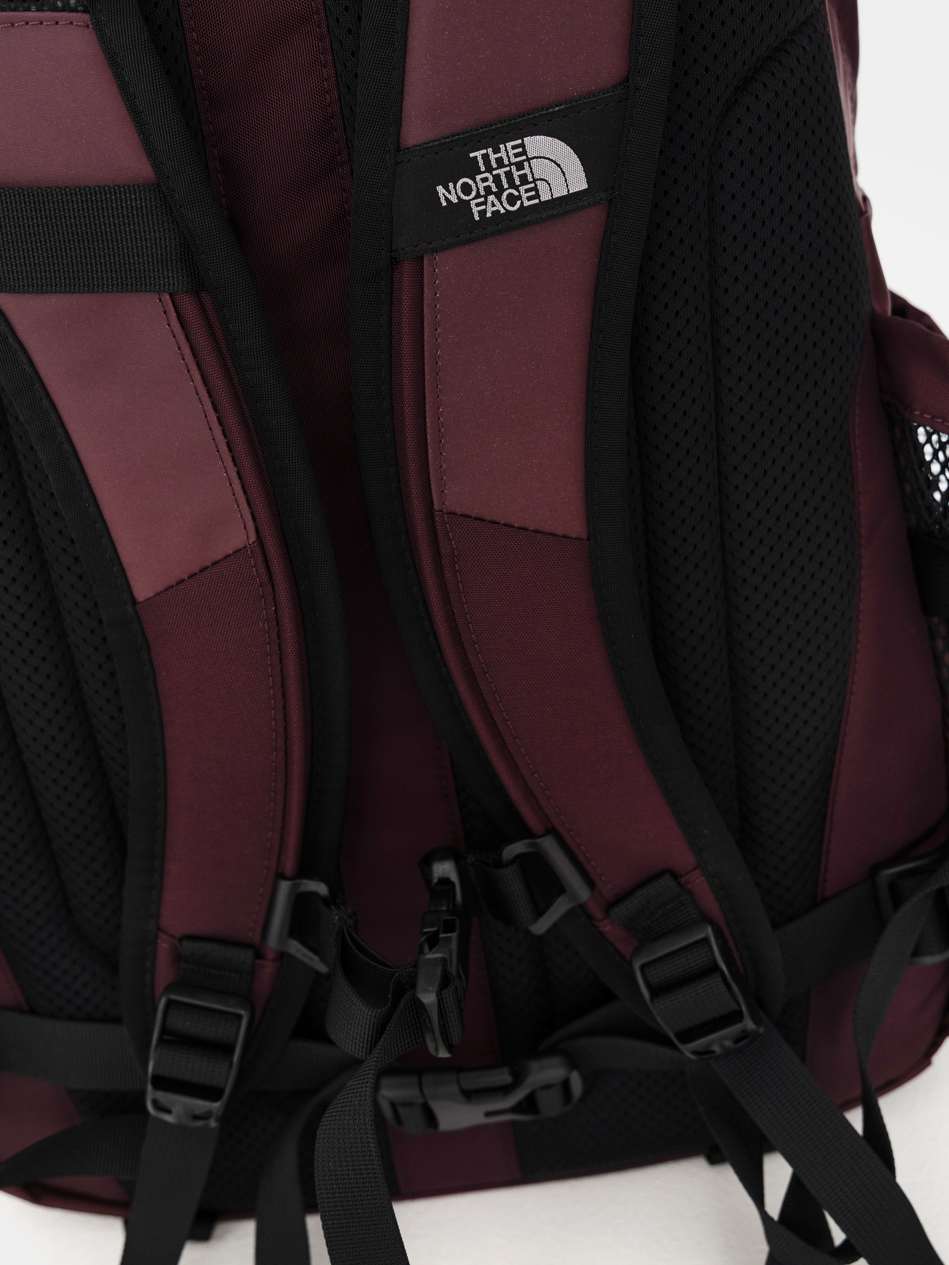Rucsac The North Face Hot Shot Base Camp (deep burgundy)