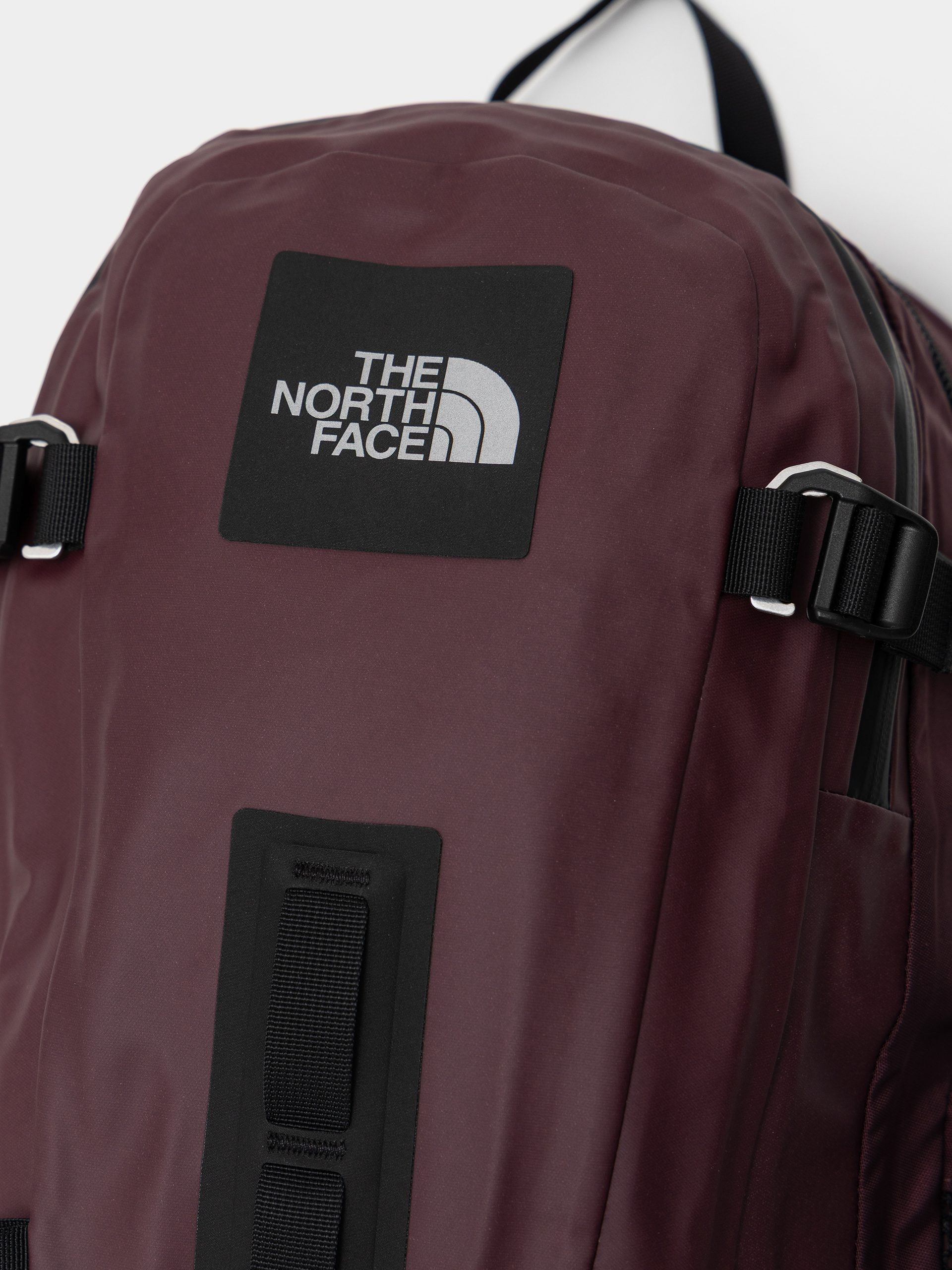 Rucsac The North Face Hot Shot Base Camp (deep burgundy)