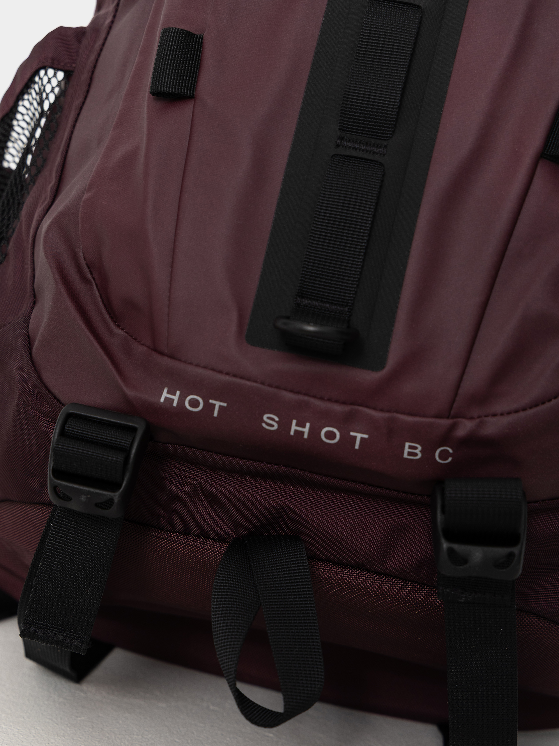 Rucsac The North Face Hot Shot Base Camp (deep burgundy)