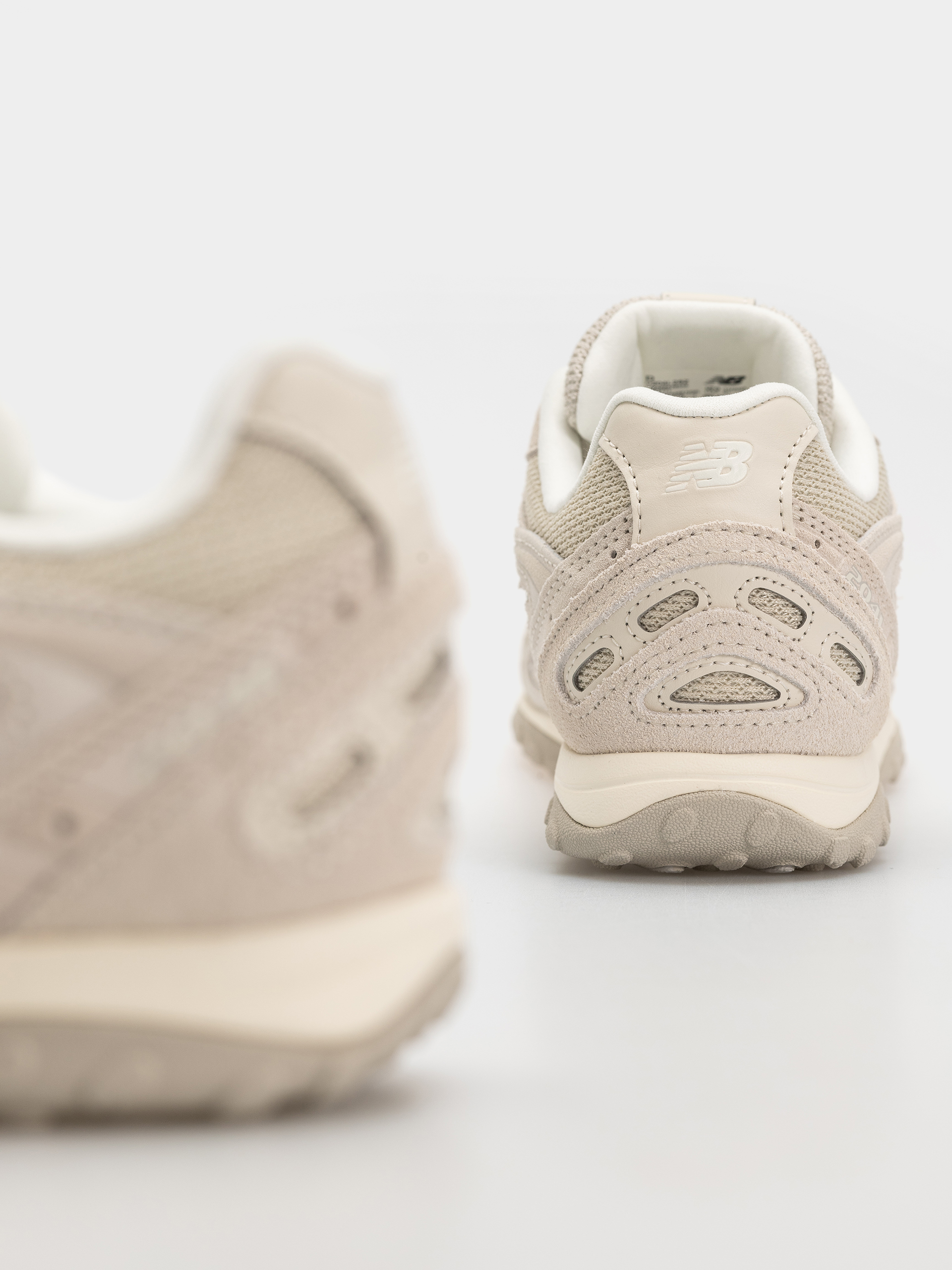 Pantofi New Balance 204L (sea salt)
