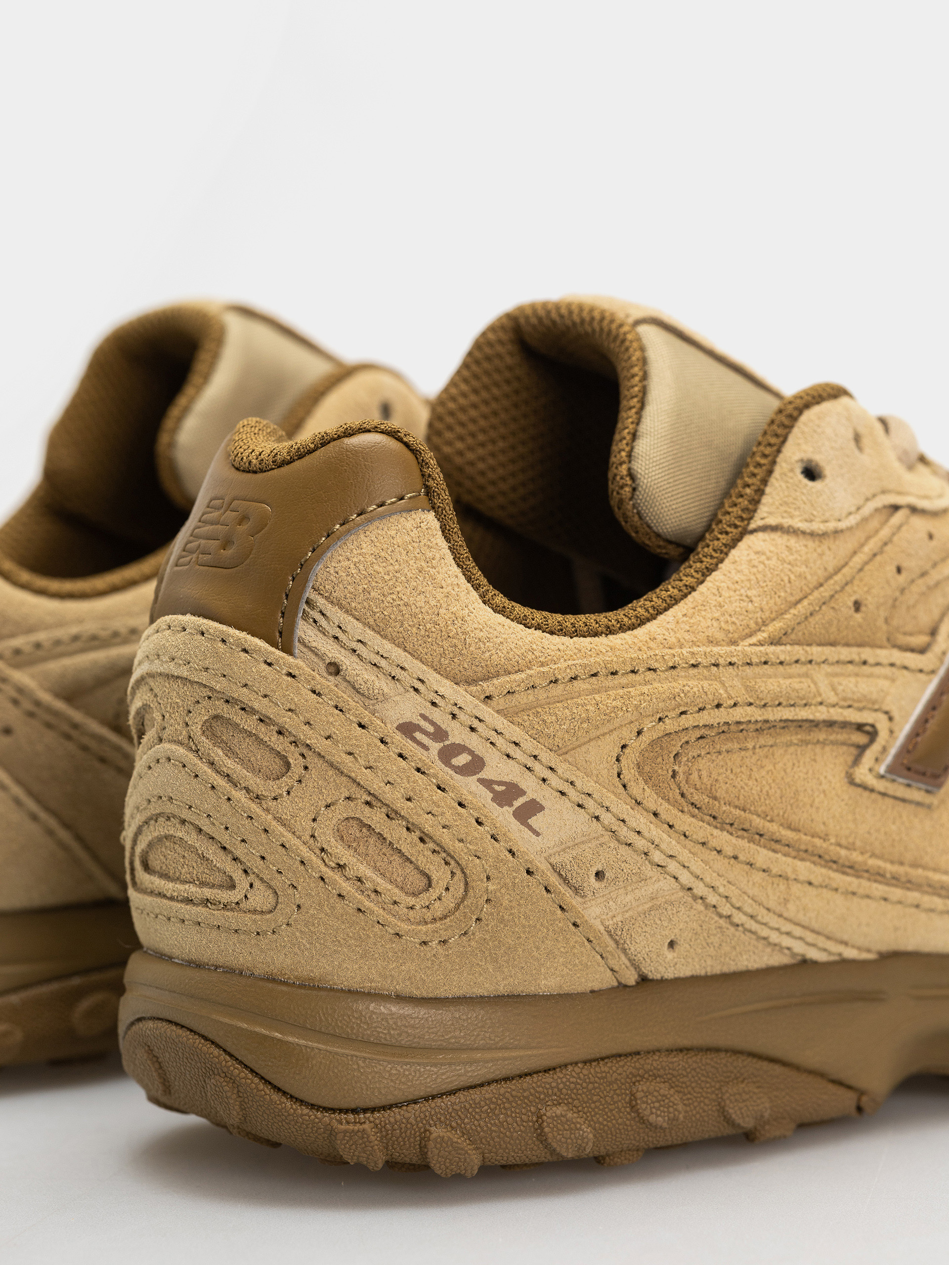 Pantofi New Balance 204L (quicksand bark)