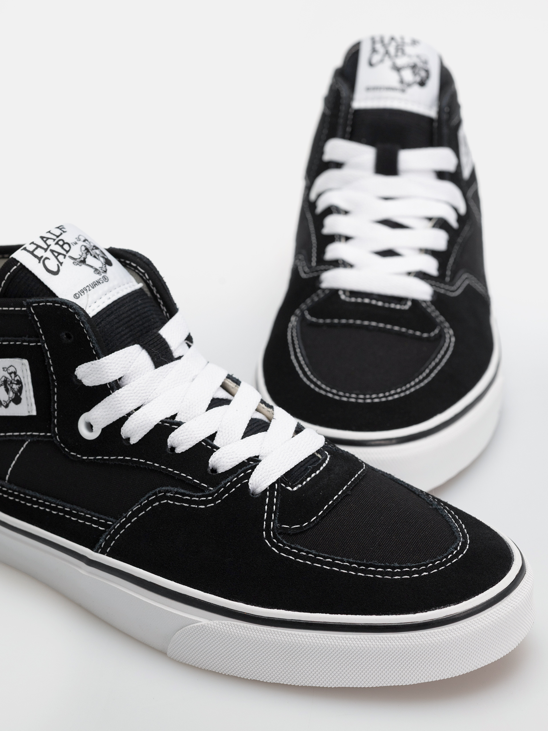 Pantofi Vans Half Cab Decon (black/true white)