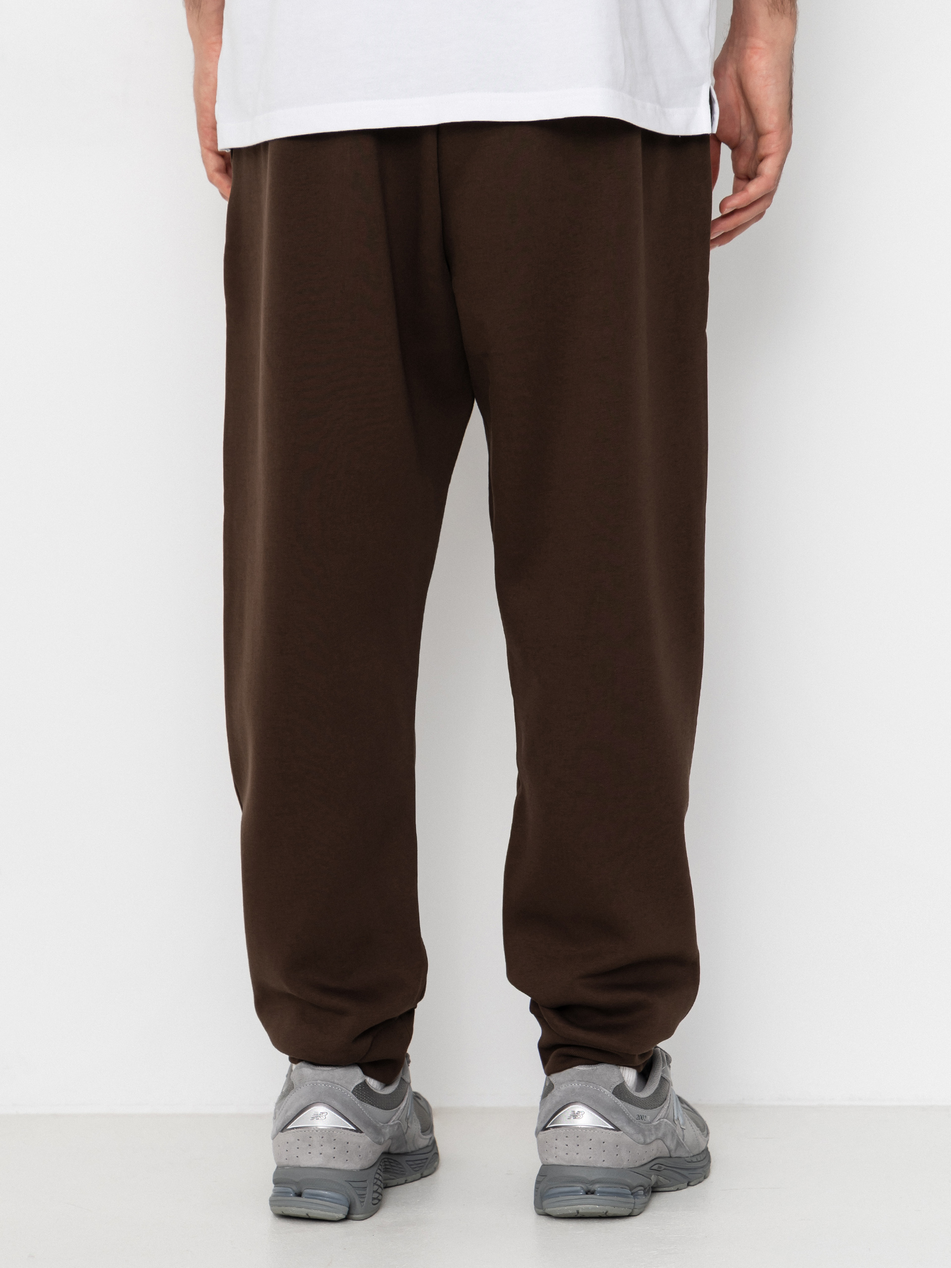 Pantaloni The North Face Evolution Simple Dome Regular Jogger (dark chestnut)