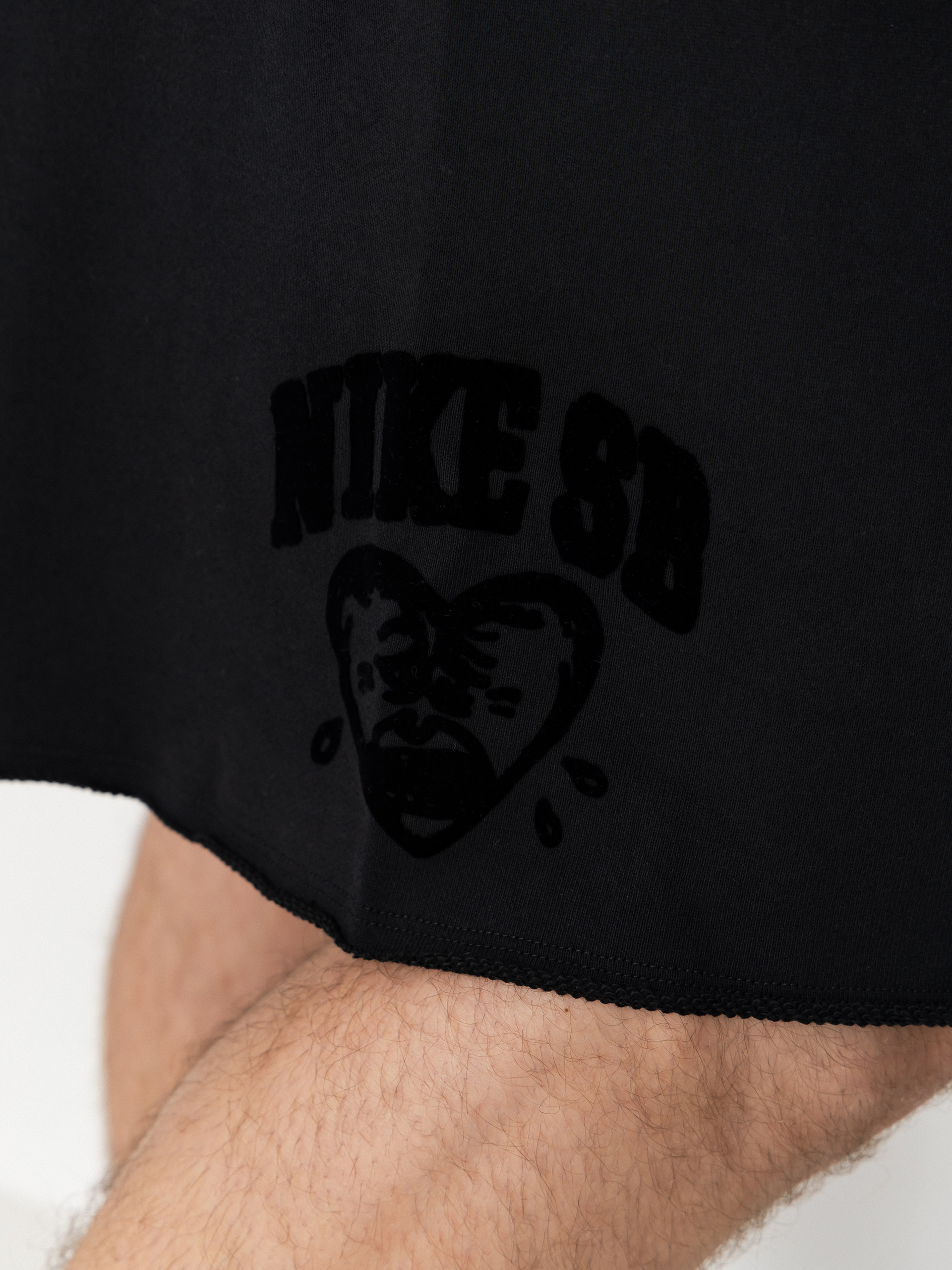 Pantaloni scurți Nike SB Gfx Flc (black/white)