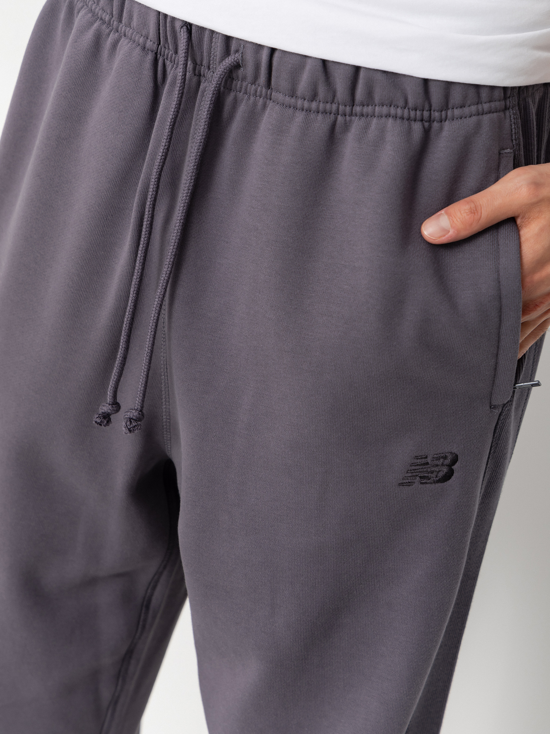 Pantaloni New Balance Athletics French Terry Jogger (neptune grey)