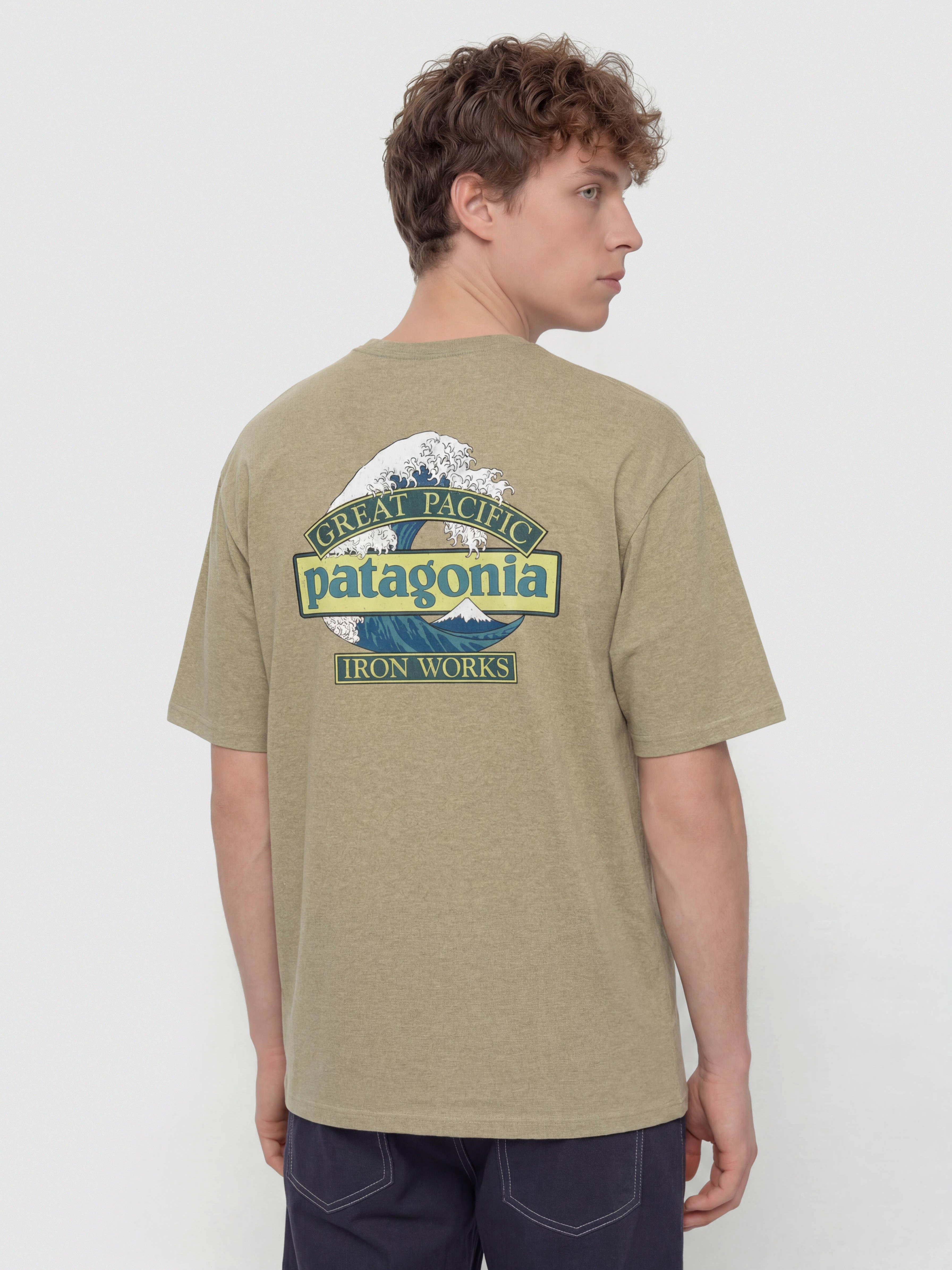 Tricou Patagonia Great Waves (gumtree green)